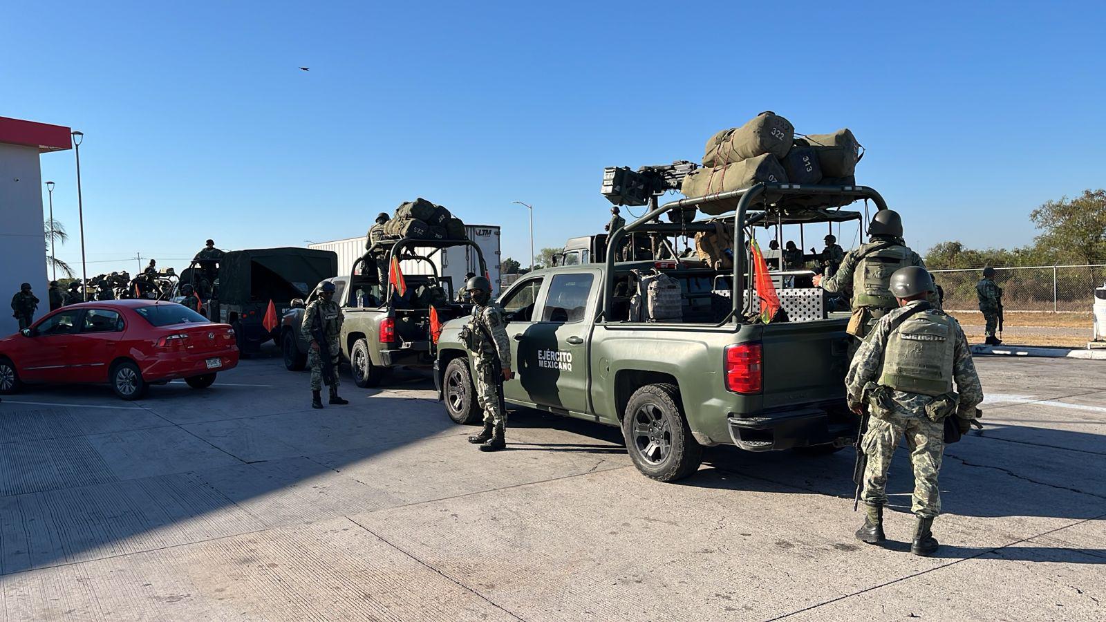 $!Arriban otros 300 elementos más de Fuerzas Especiales del Ejército a Culiacán