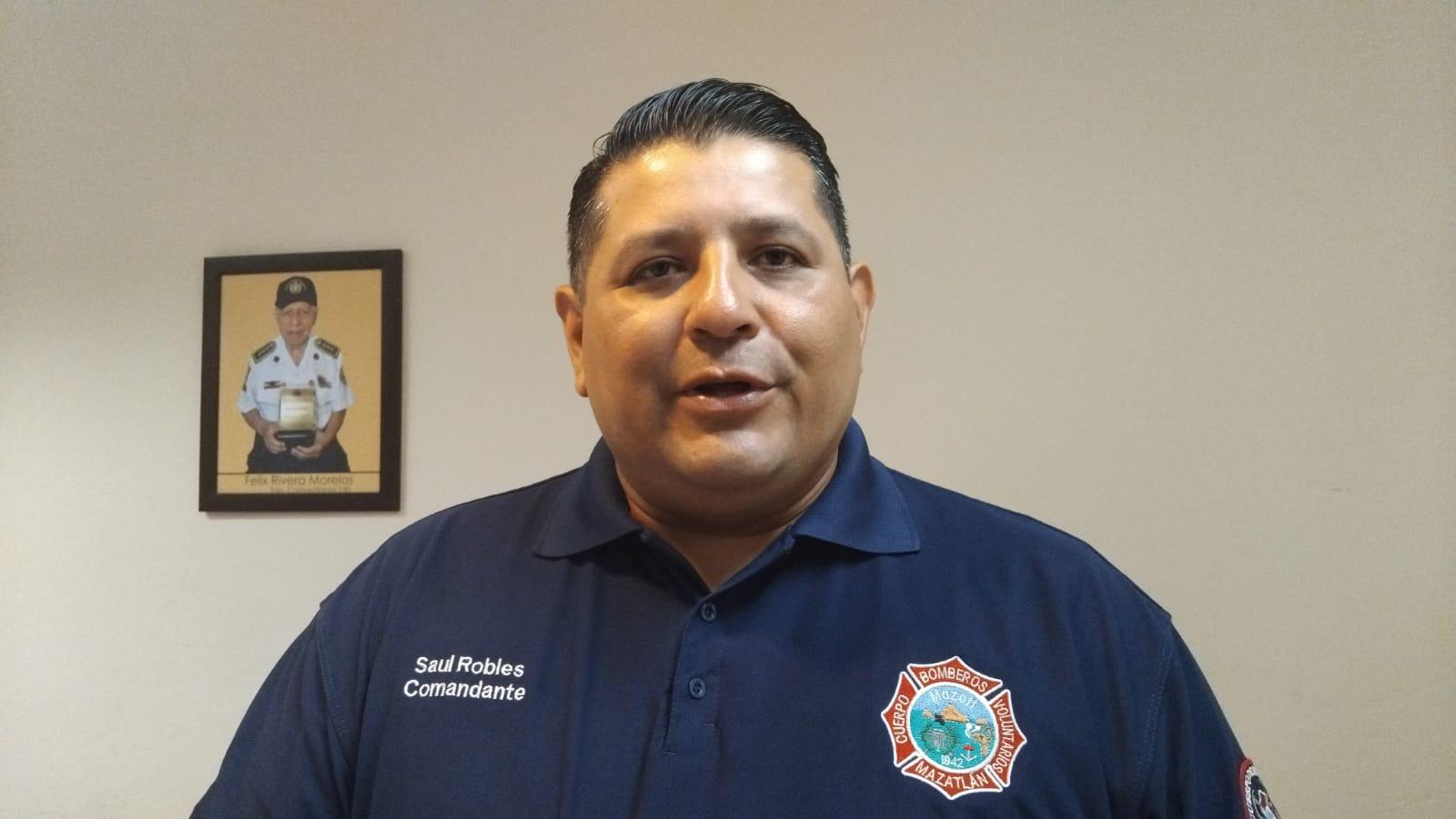 $!Firma Bomberos Voluntarios de Mazatlán convenio con gimnasio en beneficio del personal