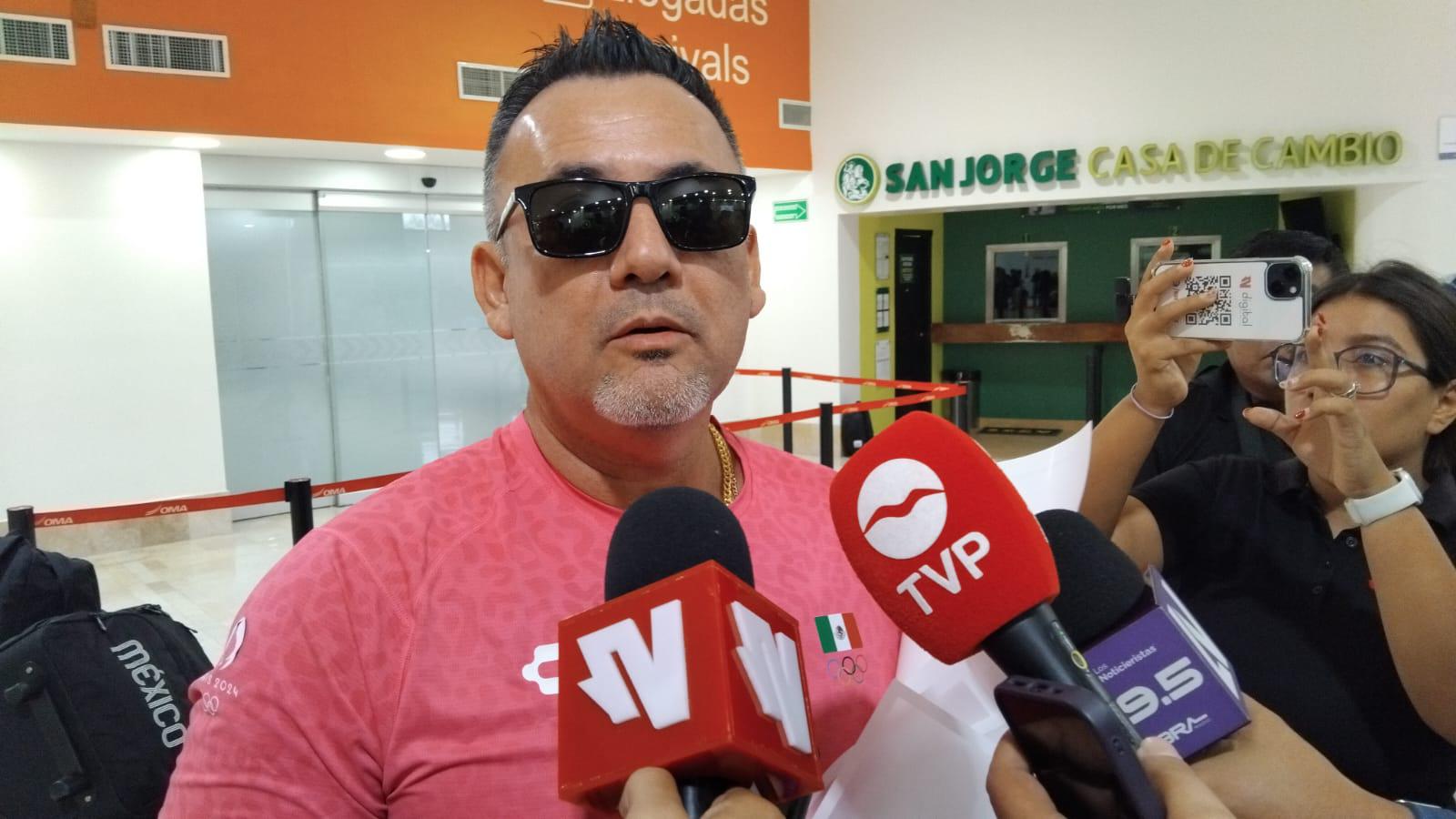 $!Muy contento al momento que Marco Verde aseguró medalla: Radamés Hernández