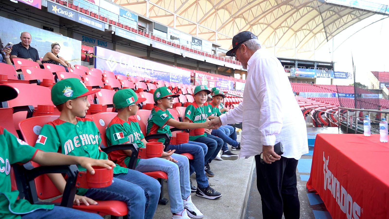 $!Venados de Mazatlán reconoce a Selección Mexicana que participó en el World Baseball Foundation