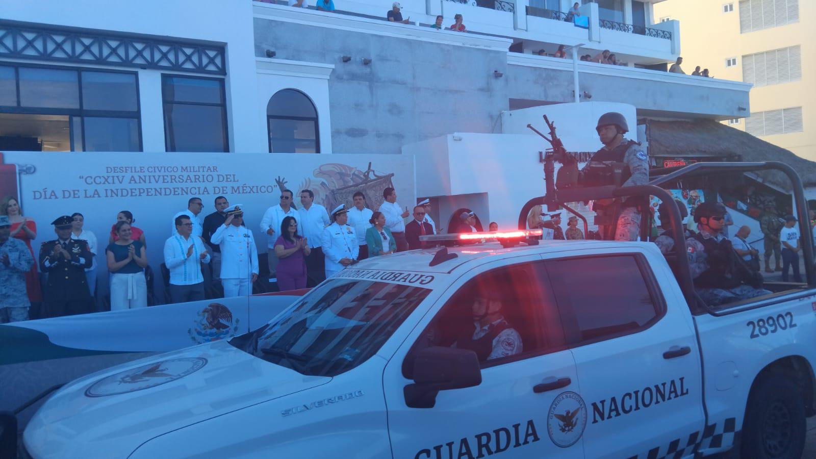 $!Conmemora Mazatlán 214 años de la Independencia de México con desfile cívico-militar