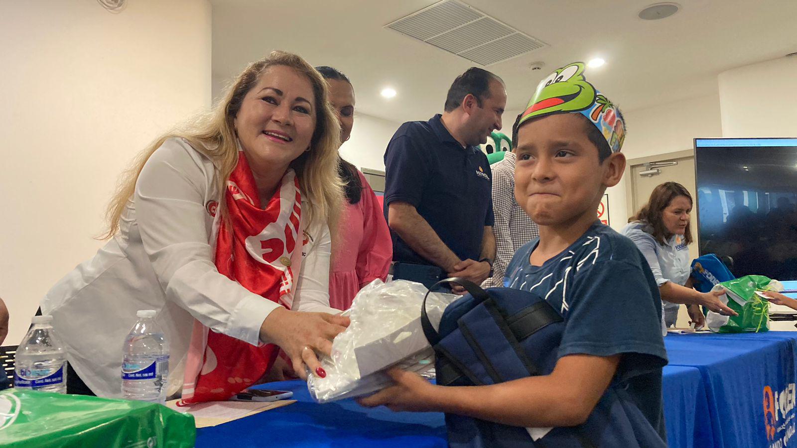 $!Más de 1,200 niños mazatlecos son beneficiados gracias al programa ‘Creando mi futuro’ de Foden