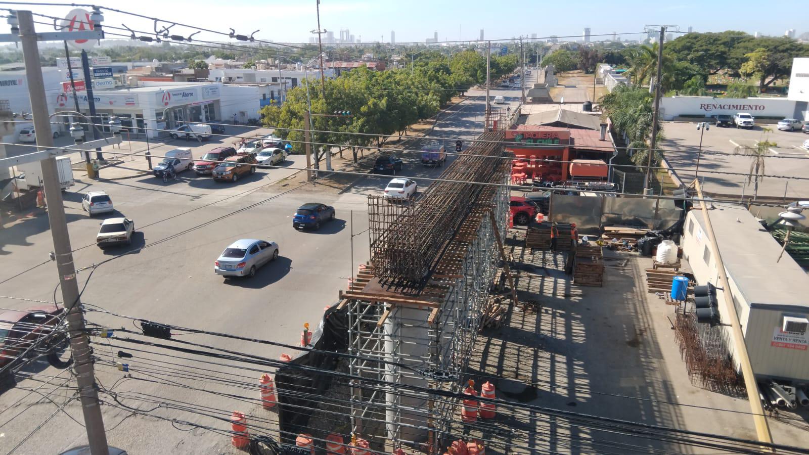 $!Avanza construcción de puente vehicular superior entre libramiento Colosio y Avenida Múnich