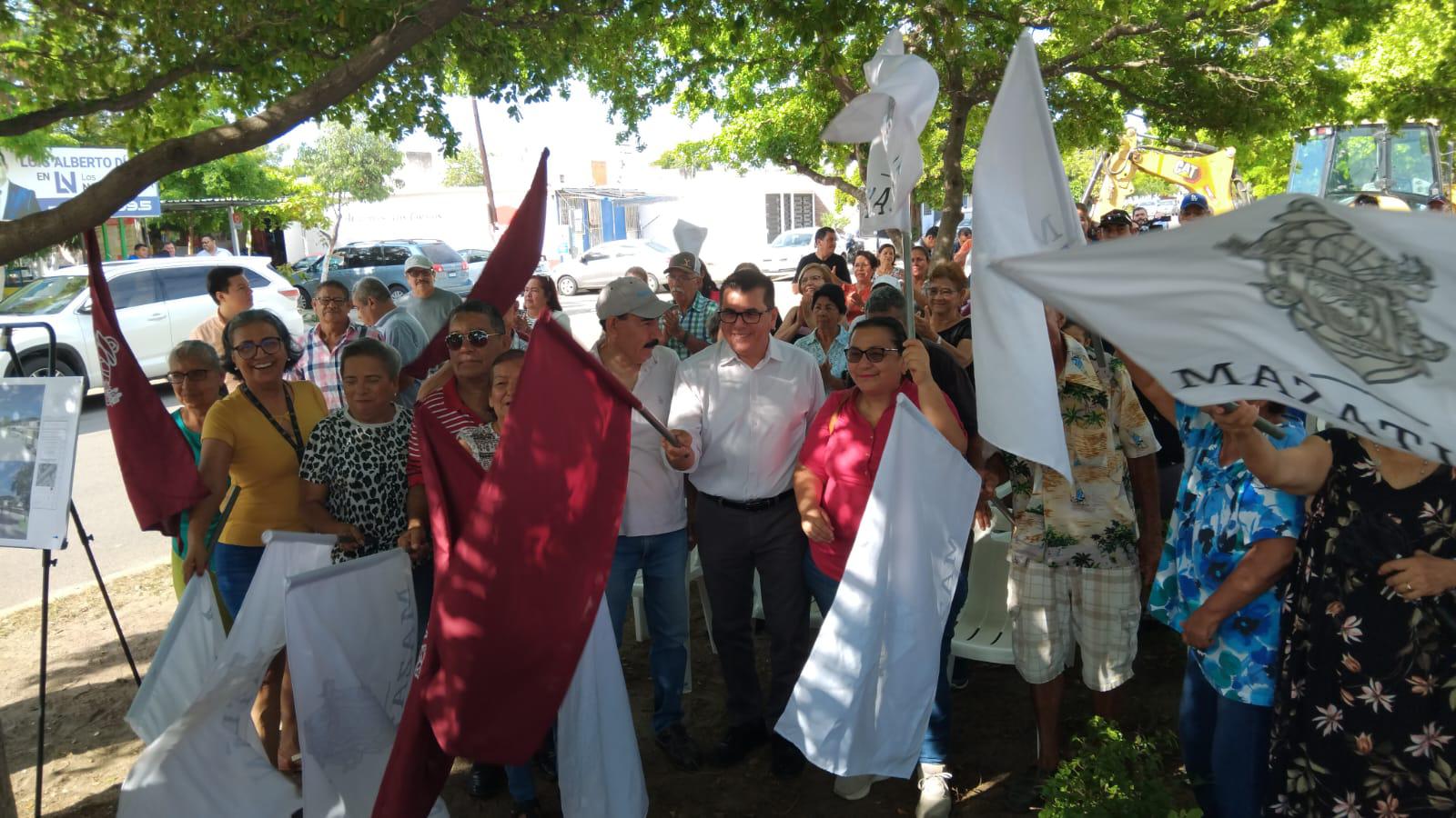 $!Alcalde de Mazatlán da banderazo a inicio de obras en Avenida de los Venados