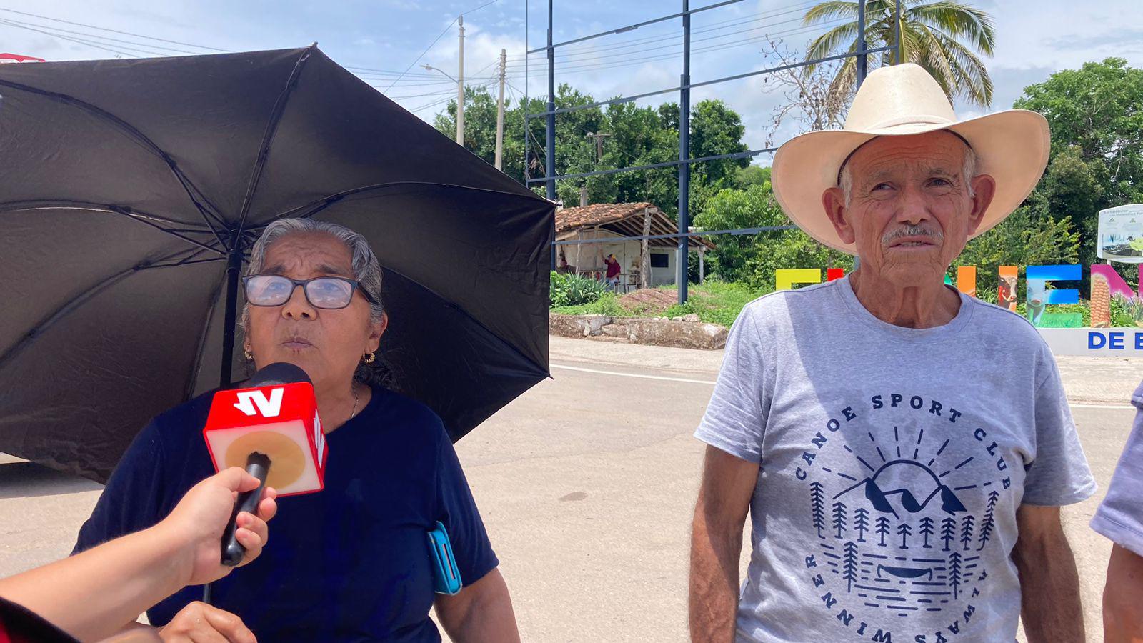 $!Tras dos horas de bloqueo, liberan la carretera Mazatlán-Culiacán, en El Puente de El Quelite