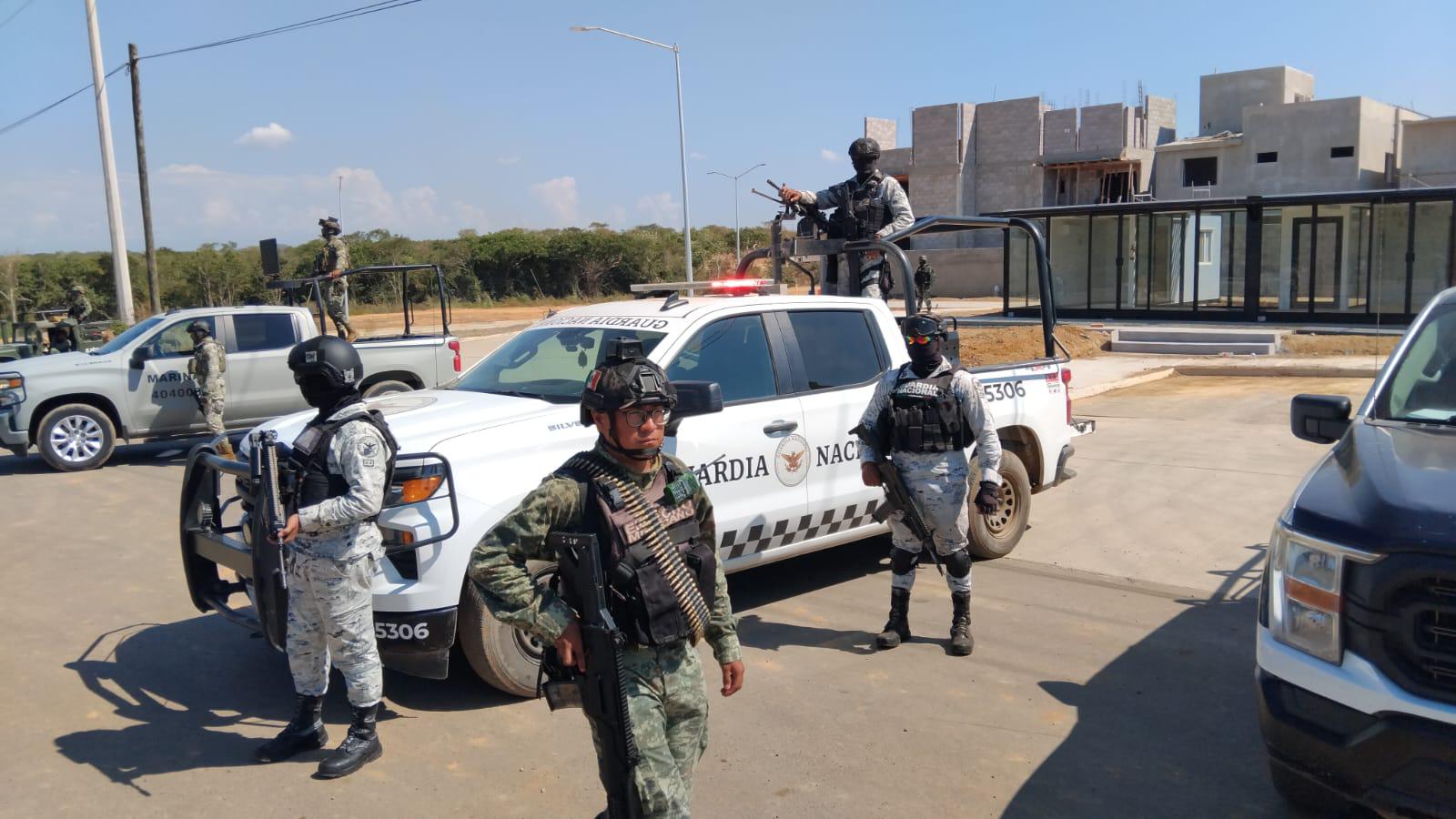 $!Implementan Fuerzas Armadas y policiales punto de revisión en área de Cerritos, en Mazatlán