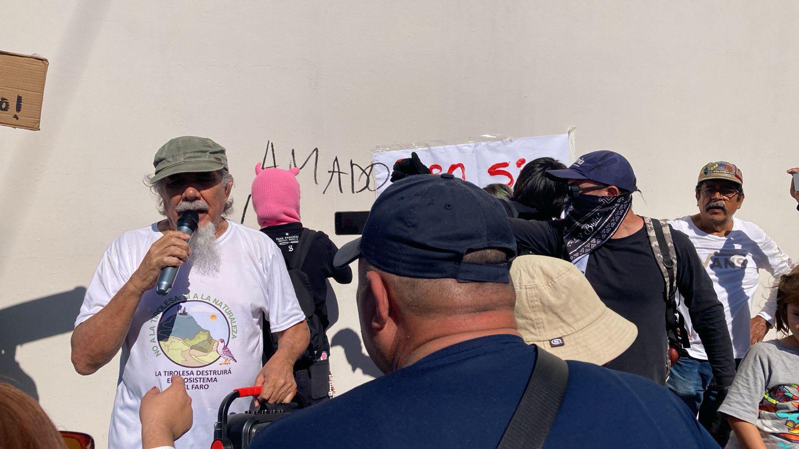 $!Colectivo en Defensa del Faro se manifiesta en celebración de apertura de la Tirolesa