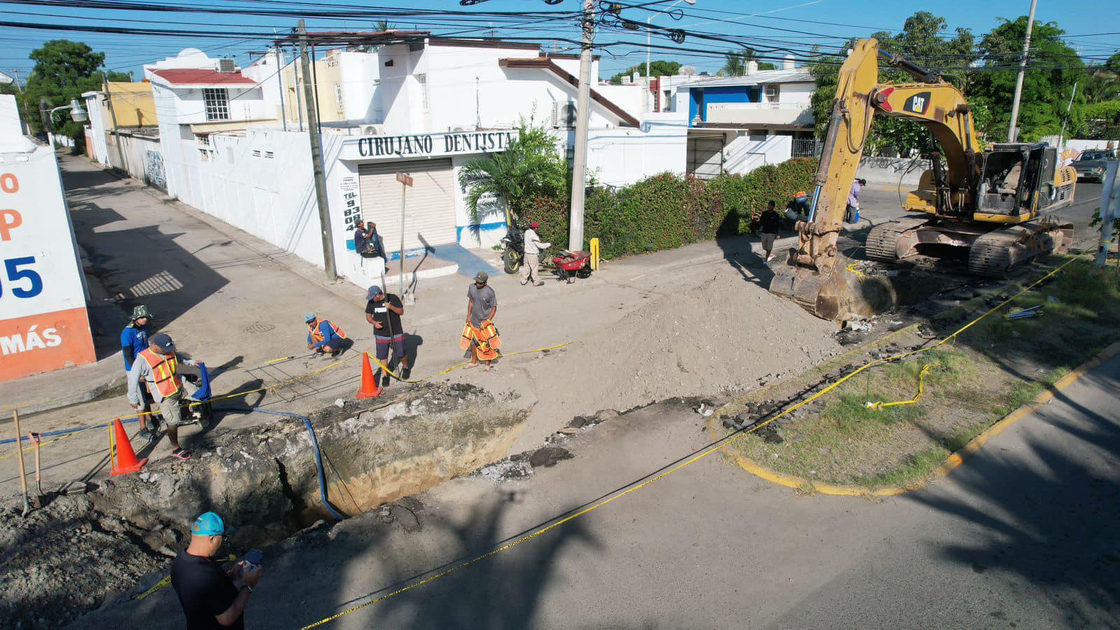 $!Avanza rehabilitación del colector y embellecimiento en la avenida Mazatlán, frente al Fovissste Playa Azul