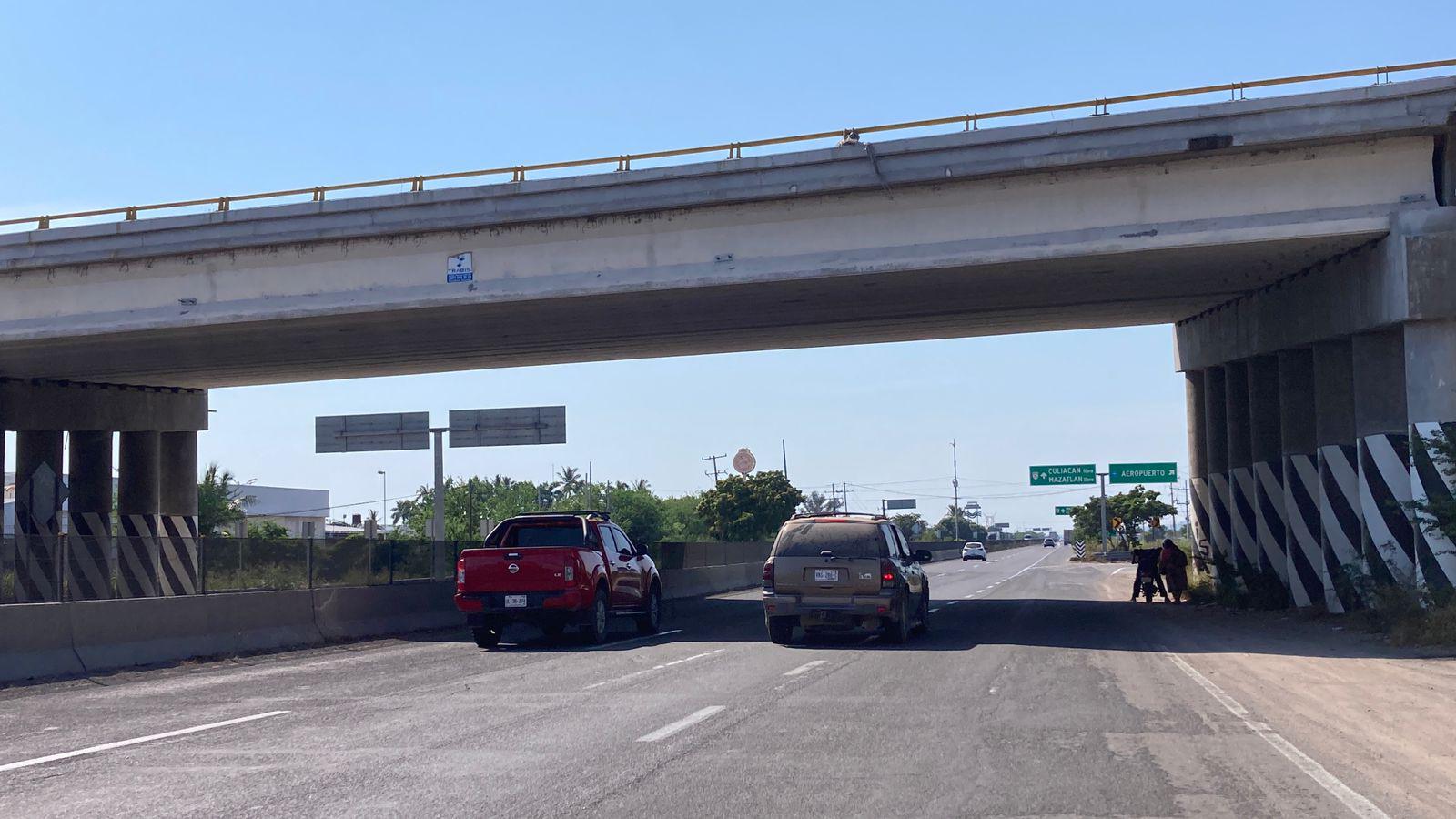 $!Continúan sin seguridad carreteras con rumbo al aeropuerto y sur de Mazatlán