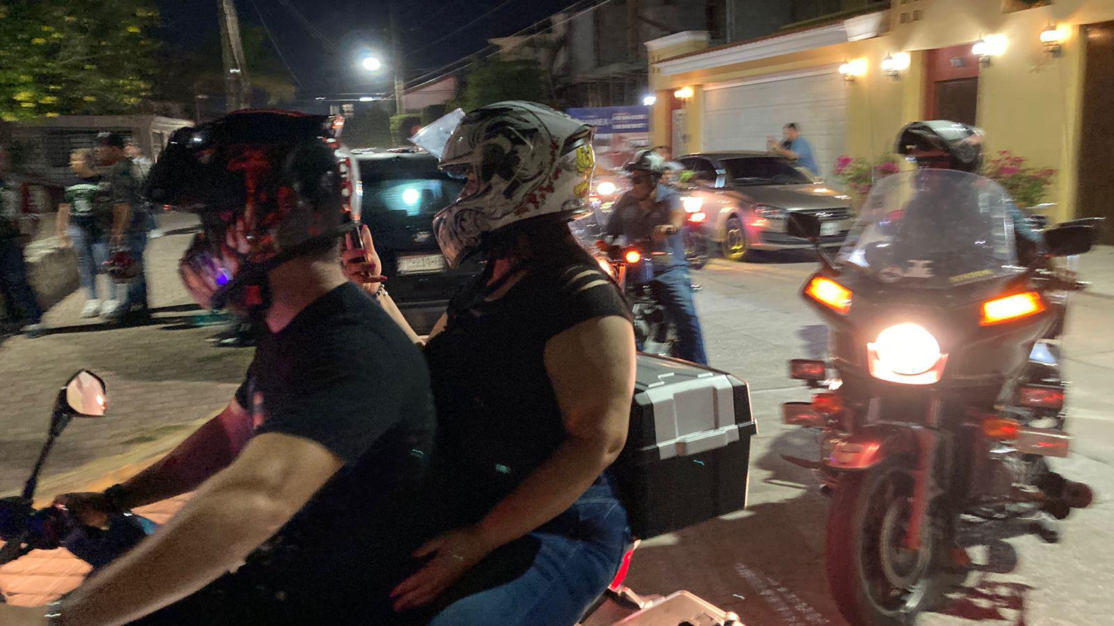 $!Motociclistas recorren Mazatlán en la Moto-Peregrinación en honor a San Judas Tadeo