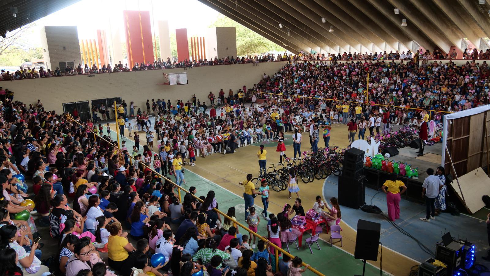 $!Celebran miles de pequeños el Día de los Niño en Rosario