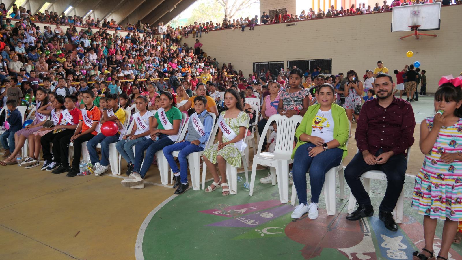 $!Celebran miles de pequeños el Día de los Niño en Rosario