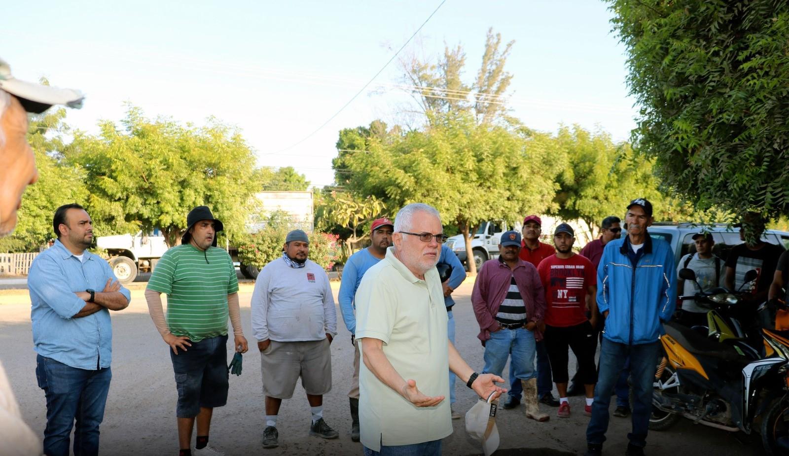 $!Alcalde de Escuinapa reafirma compromiso con la salud comunitaria al reunirse con personal de recolección de basura