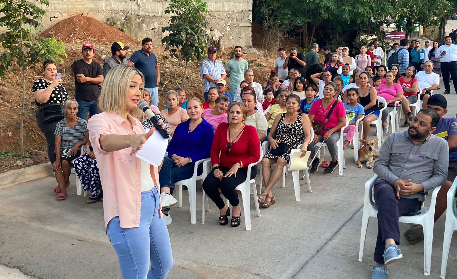 $!Arranca pavimentación en la calle Gansos de la Mazatlán I