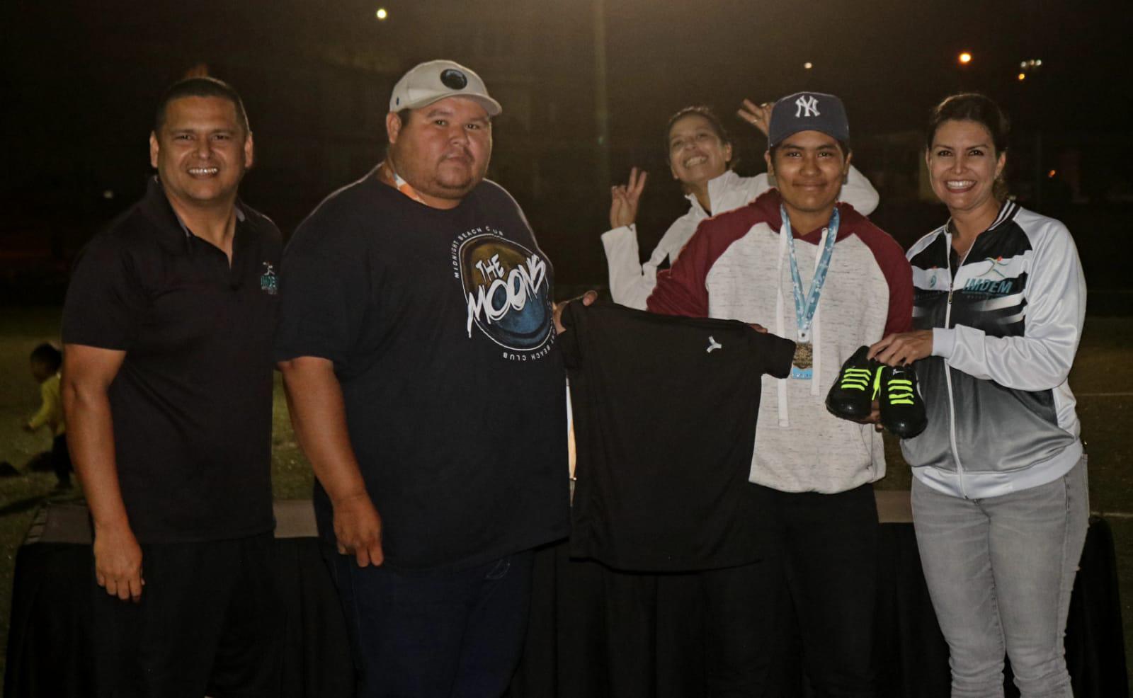 $!Familia Ríos se corona en Liga Femenil de Vistas del Mar