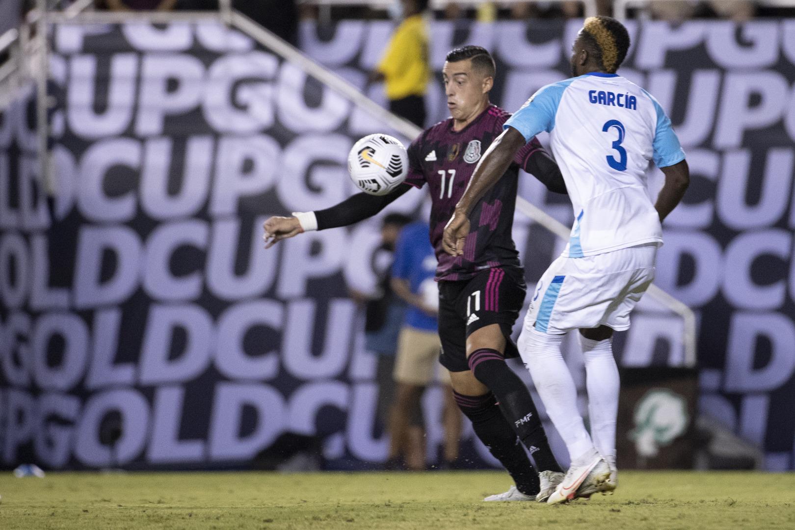 $!Funes Mori comanda goleada de México sobre Guatemala en Copa Oro