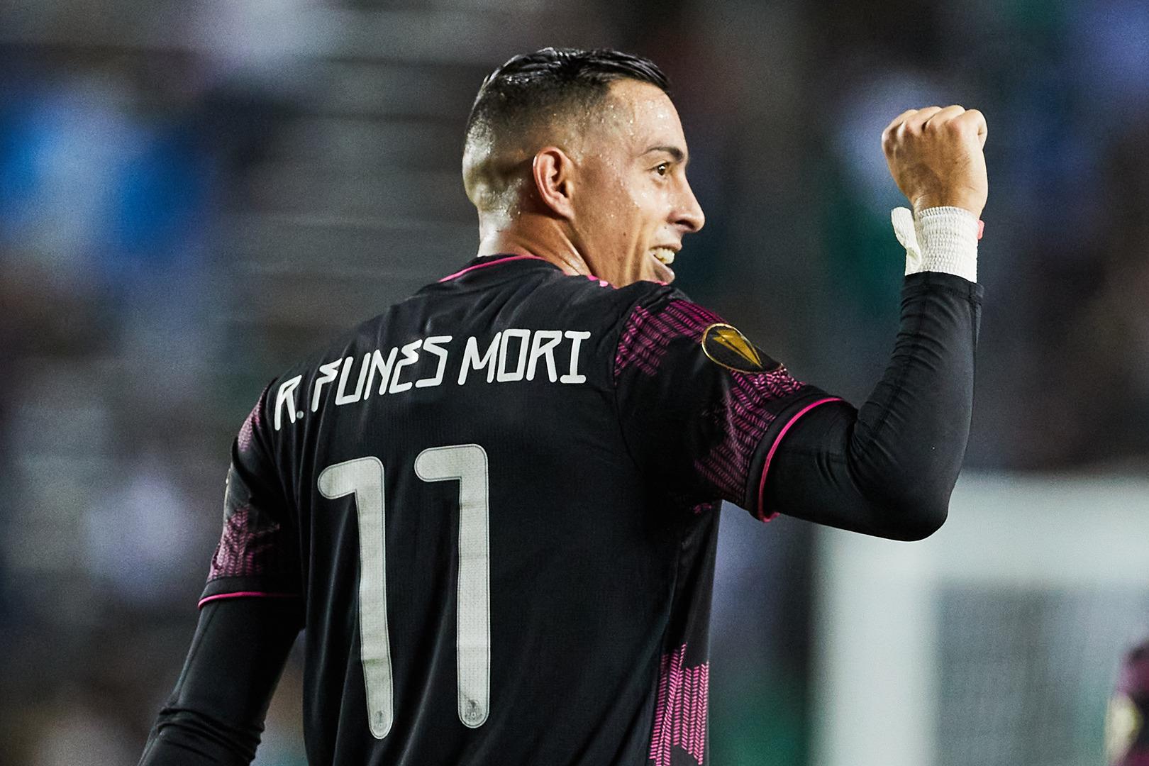 $!Funes Mori comanda goleada de México sobre Guatemala en Copa Oro