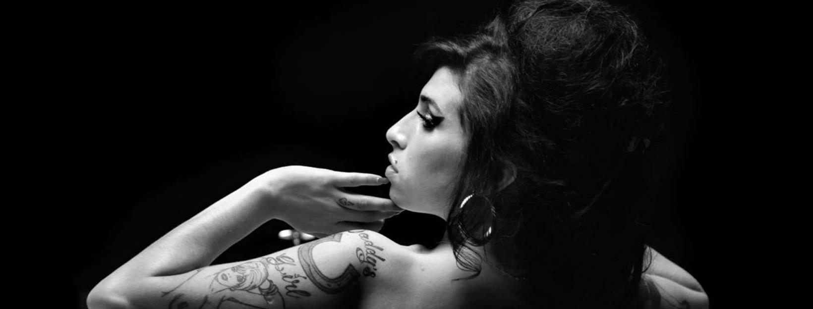 $!La cantante británica Amy Winehouse cumpliría 39 años