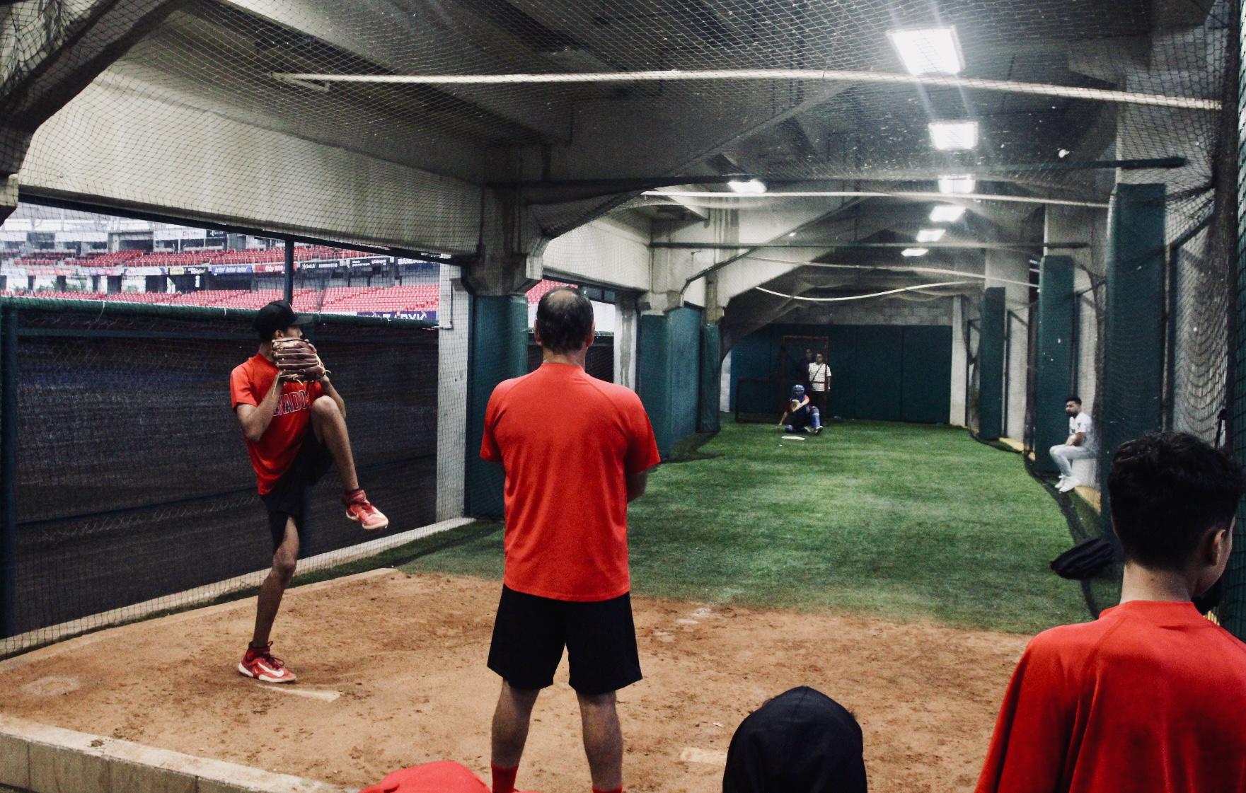 $!Scout de Rockies de Colorado visita Academia de Beisbol de Venados de Mazatlán