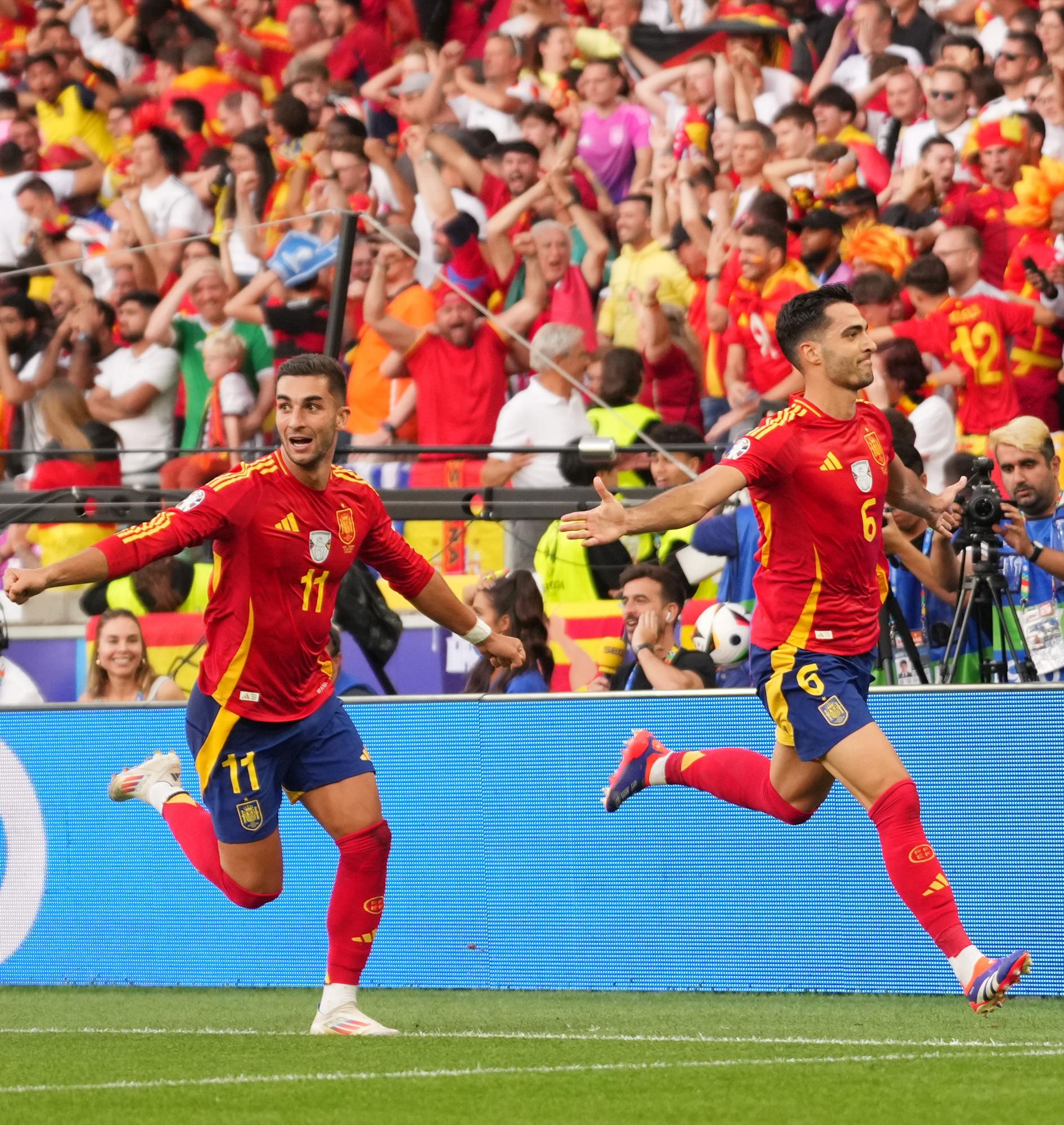 $!Merino jubila a Kroos y mete a España en semifinales de la Eurocopa