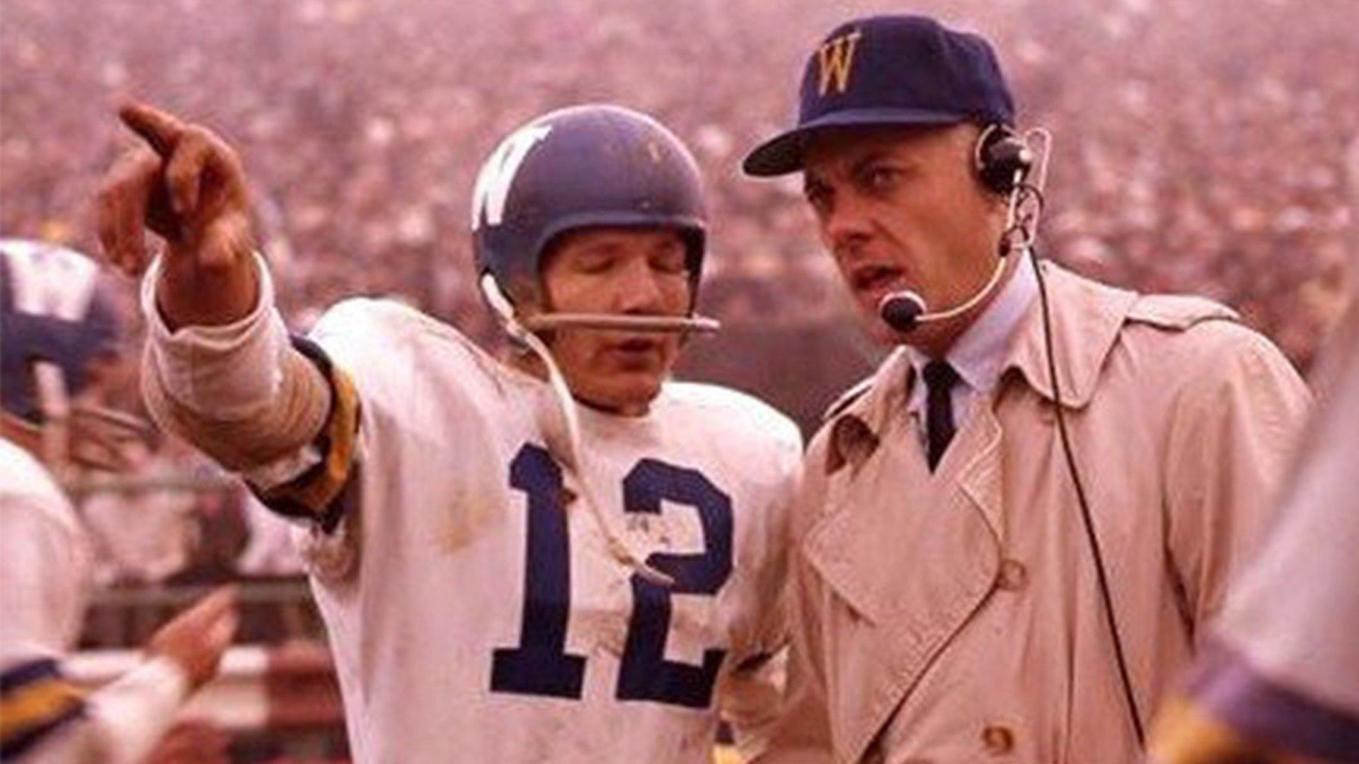 Lendário treinador do Minnesota Vikings, Bud Grant morre aos 95