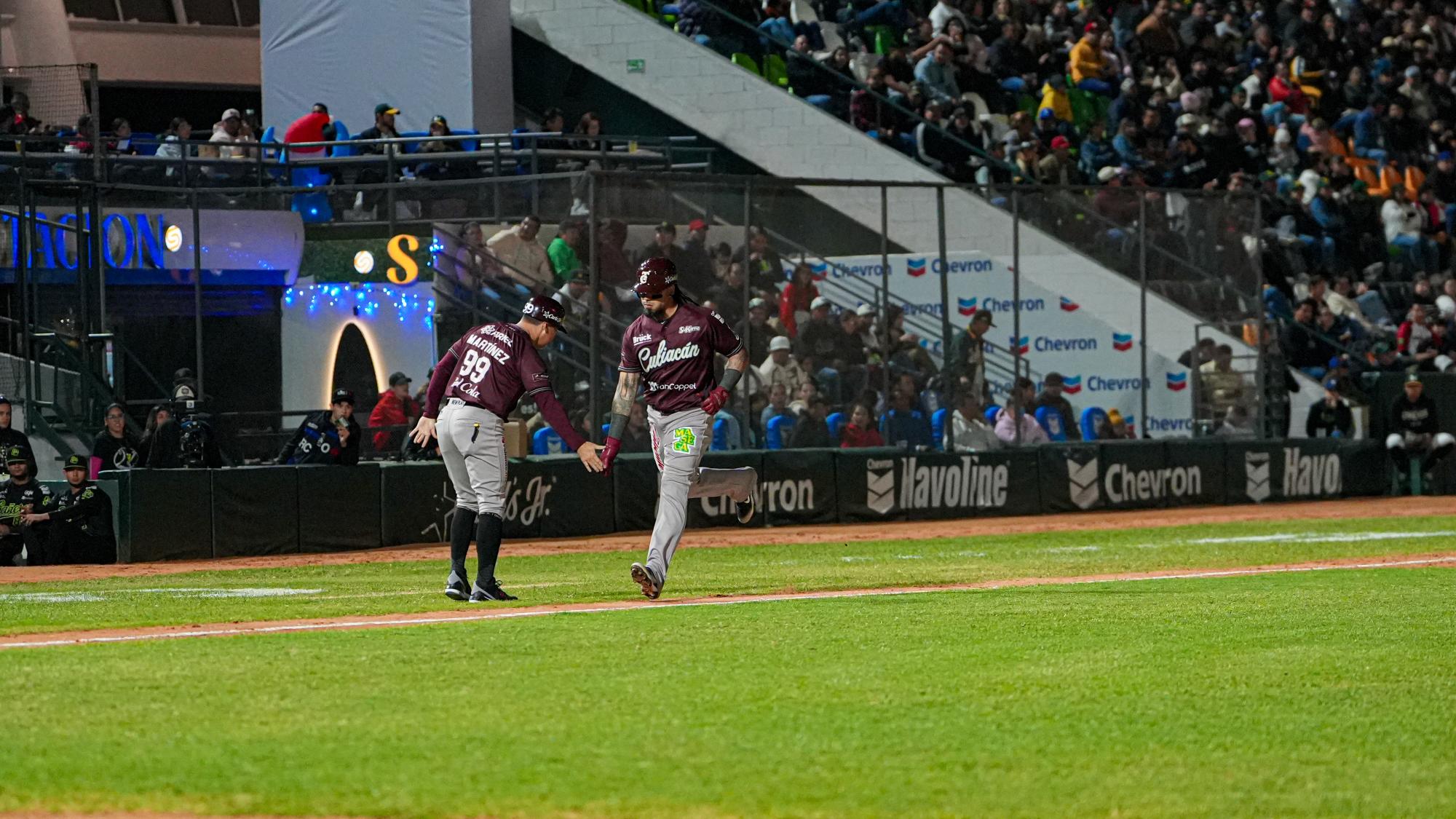 $!Tomateros inicia la segunda vuelta con una victoria a base de jonrones