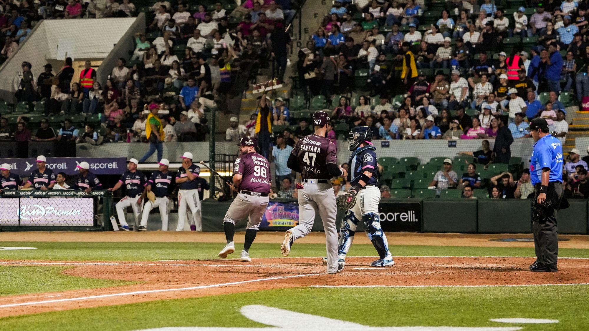 $!Dwight Smith Jr. conecta jonrón, pero Tomateros cae en Guasave