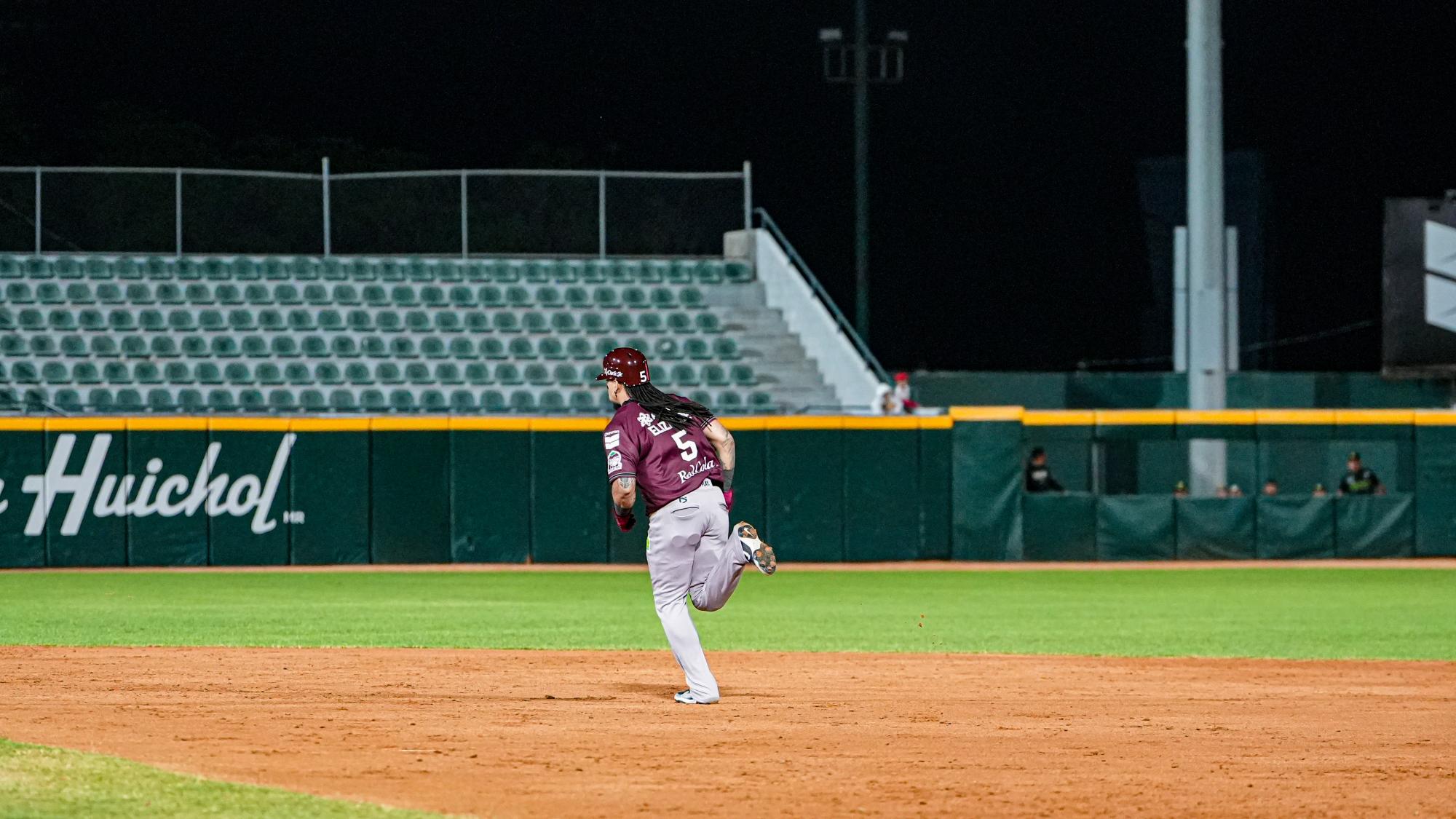 $!Tomateros inicia la segunda vuelta con una victoria a base de jonrones