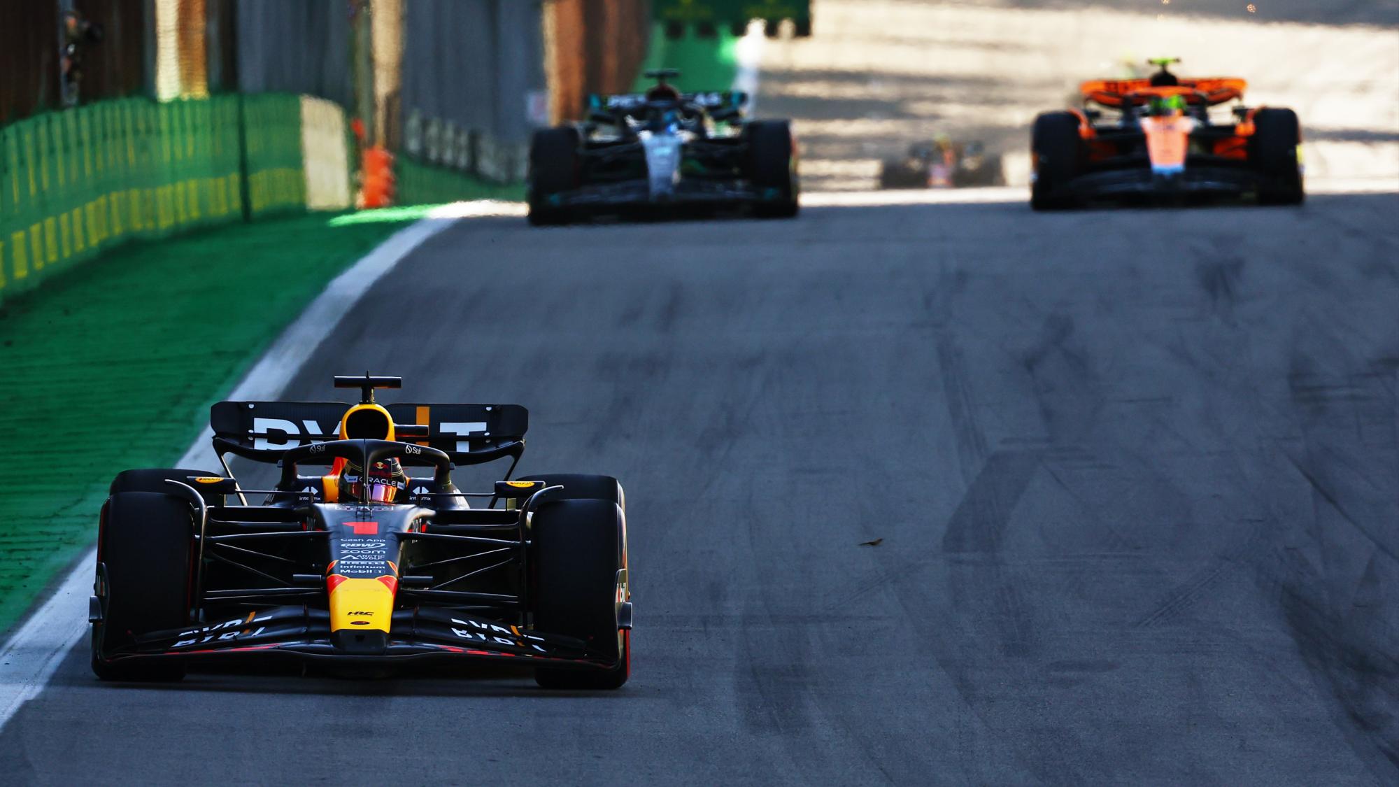 $!Checo es tercero en la Sprint y aumenta su ventaja sobre Hamilton