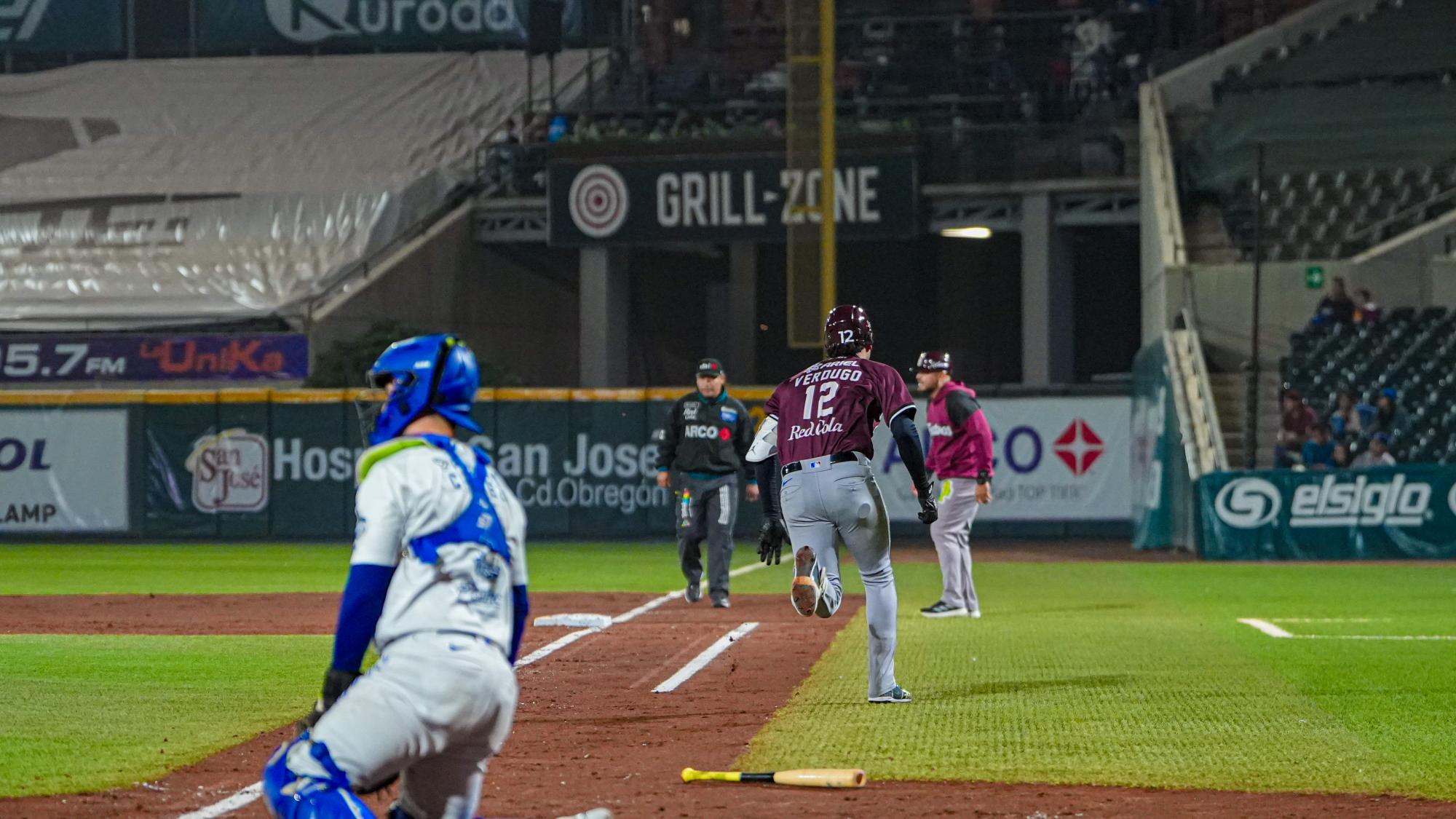 $!Tomateros de Culiacán rescata el juego del honor en Ciudad Obregón