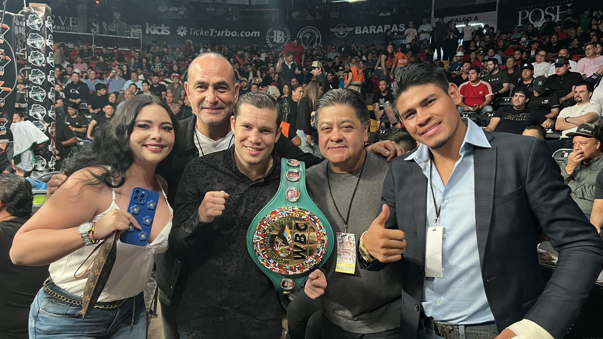 $!Omar Chávez logra triunfo en el Palenque de la Feria Ganadera de Culiacán