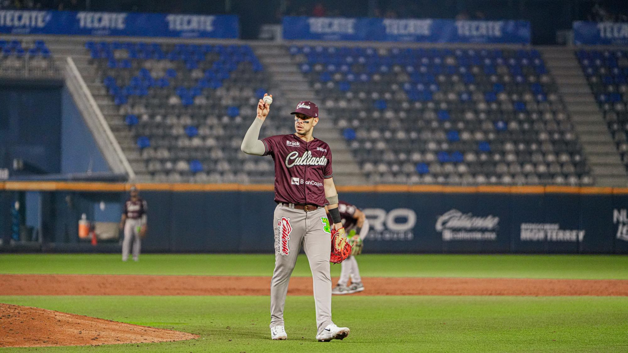 $!Con gran noche de Smith Jr. y Meneses, Tomateros asegura la serie en Monterrey