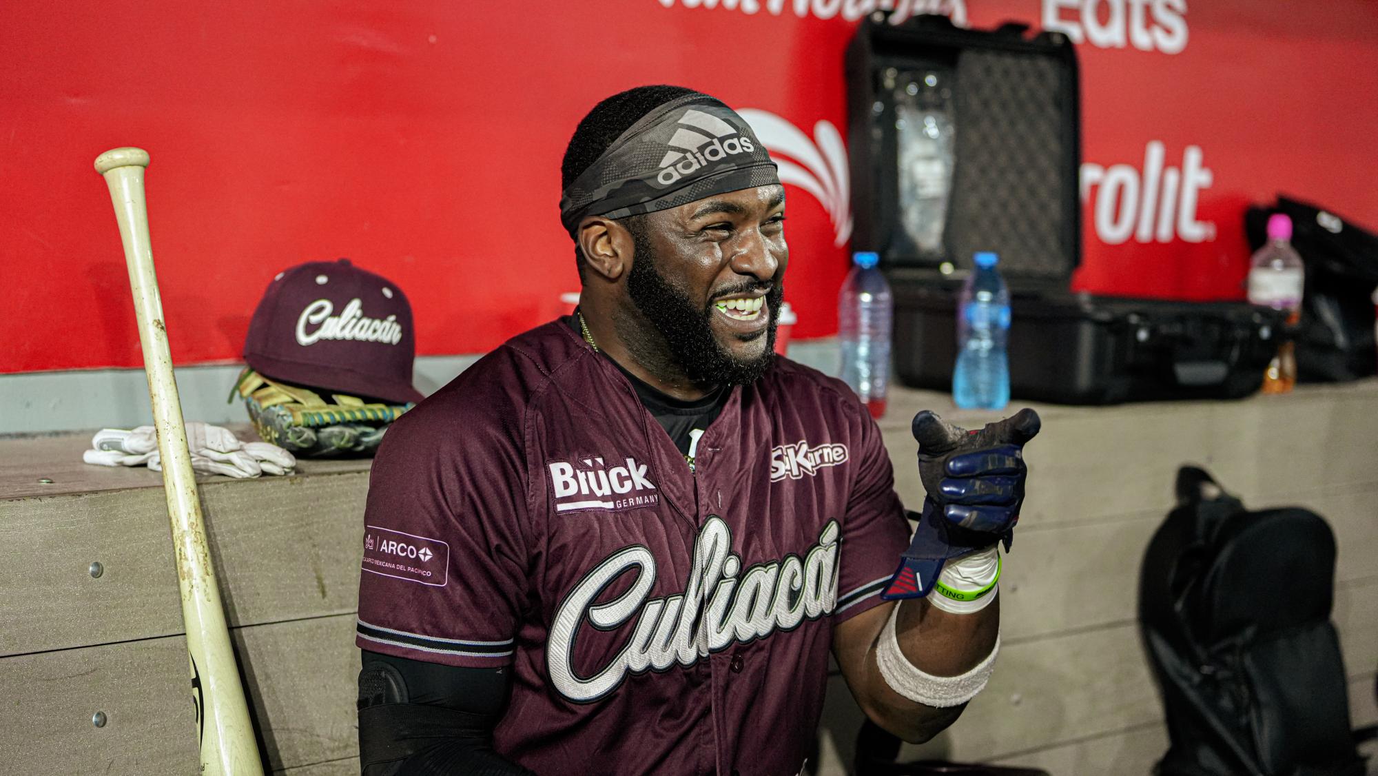 $!Con gran noche de Smith Jr. y Meneses, Tomateros asegura la serie en Monterrey