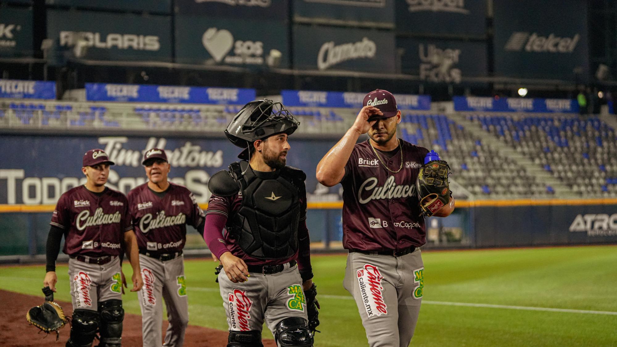 $!Tomateros se lleva un emocionante duelo de volteretas