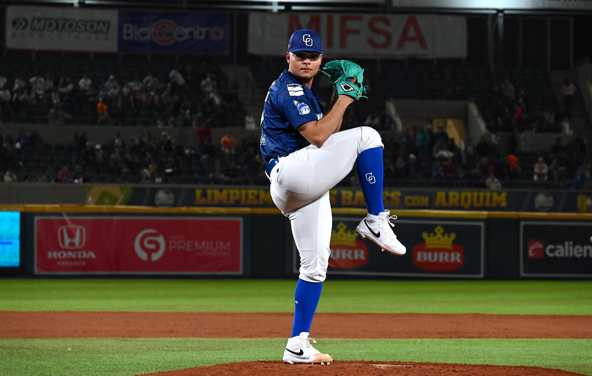 $!La serie es para Yaquis ante Sultanes