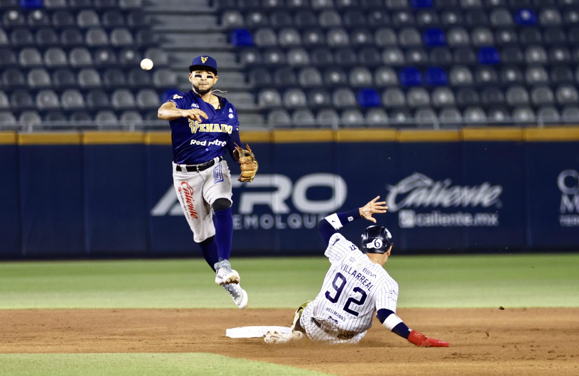 $!Venados descarga su ofensiva ante Sultanes para ligar victorias