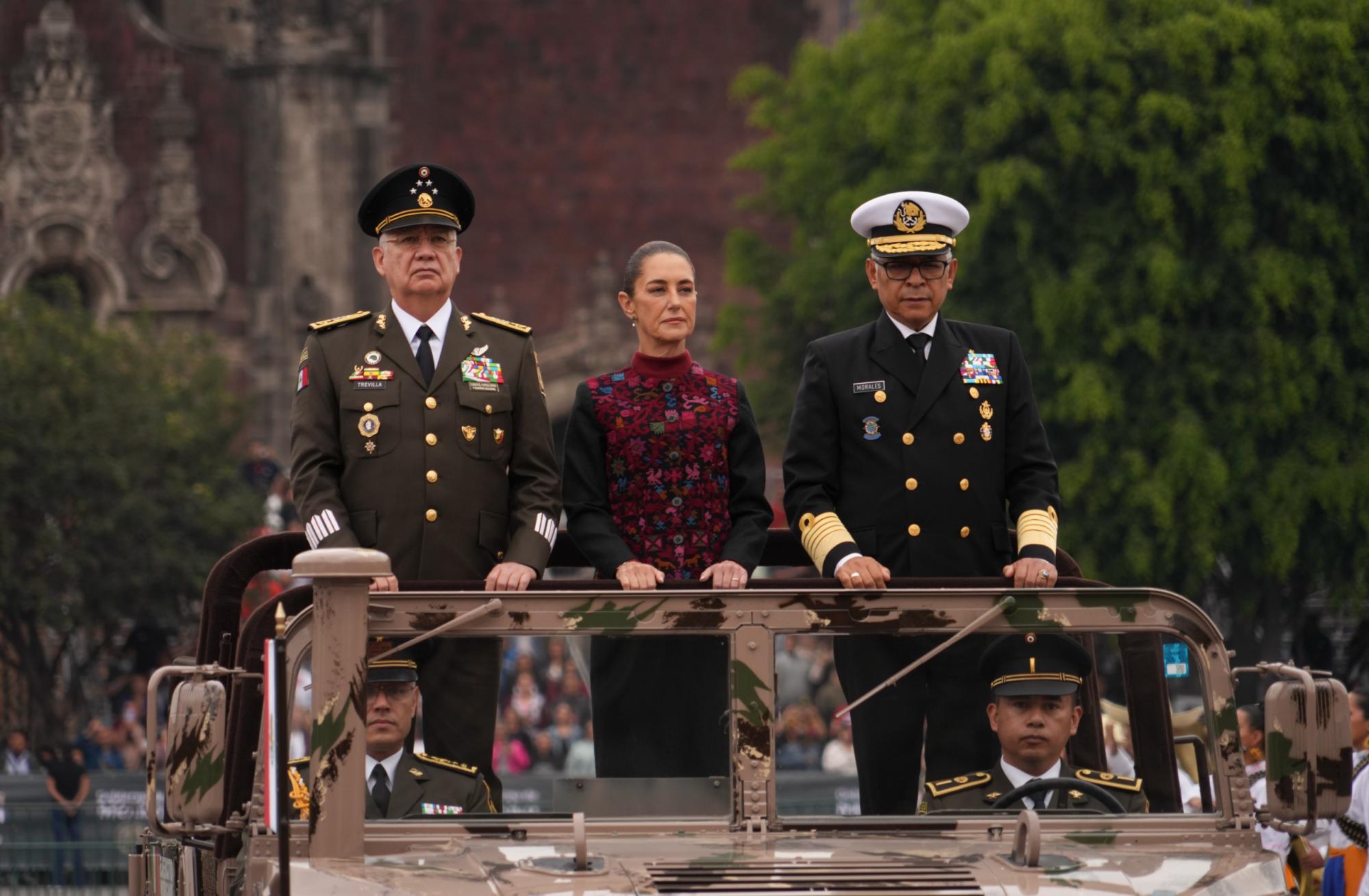 $!Sheinbaum encabeza su primer desfile como Comandanta Suprema de las Fuerzas Armadas