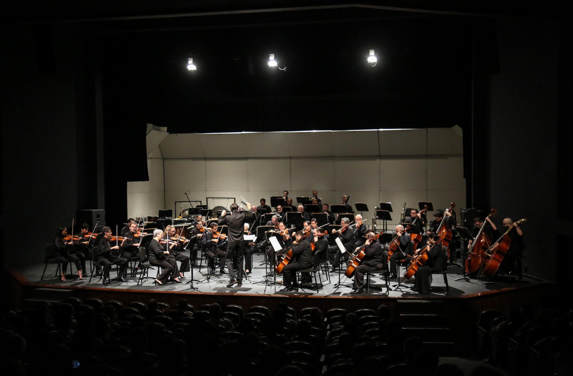 $!El concierto se llevó a cabo en el Teatro Pablo de Villavicencio.