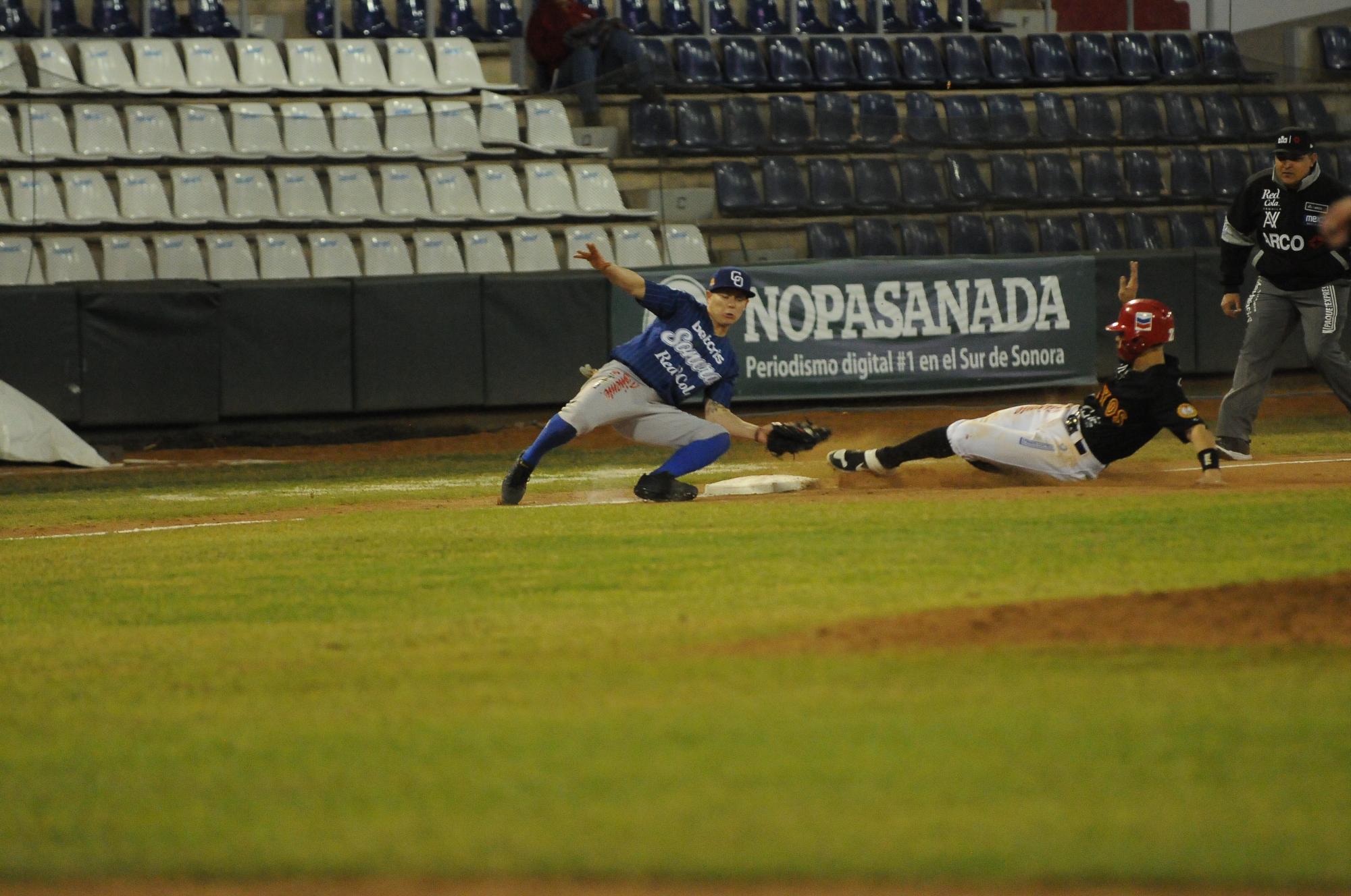 $!Bats de Yaquis truenan en la novena y se llevan la serie completa