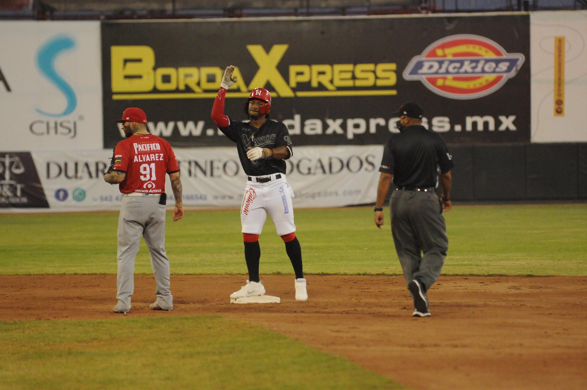 $!Venados de Mazatlán se guarda la escoba; Mayos de Navojoa gana 4-2 el tercero de la serie