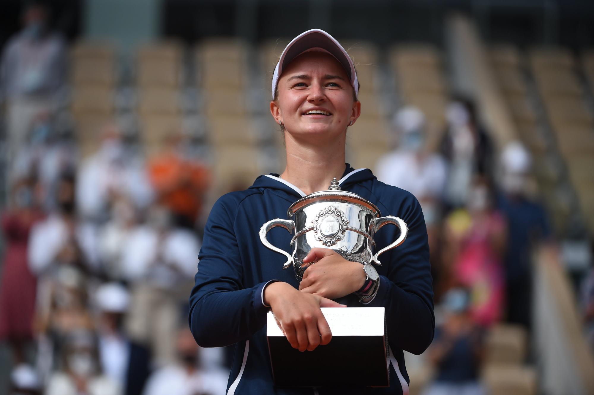 $!Krejcikova supera a Pavlyuchenkova para ser campeona en Roland Garros