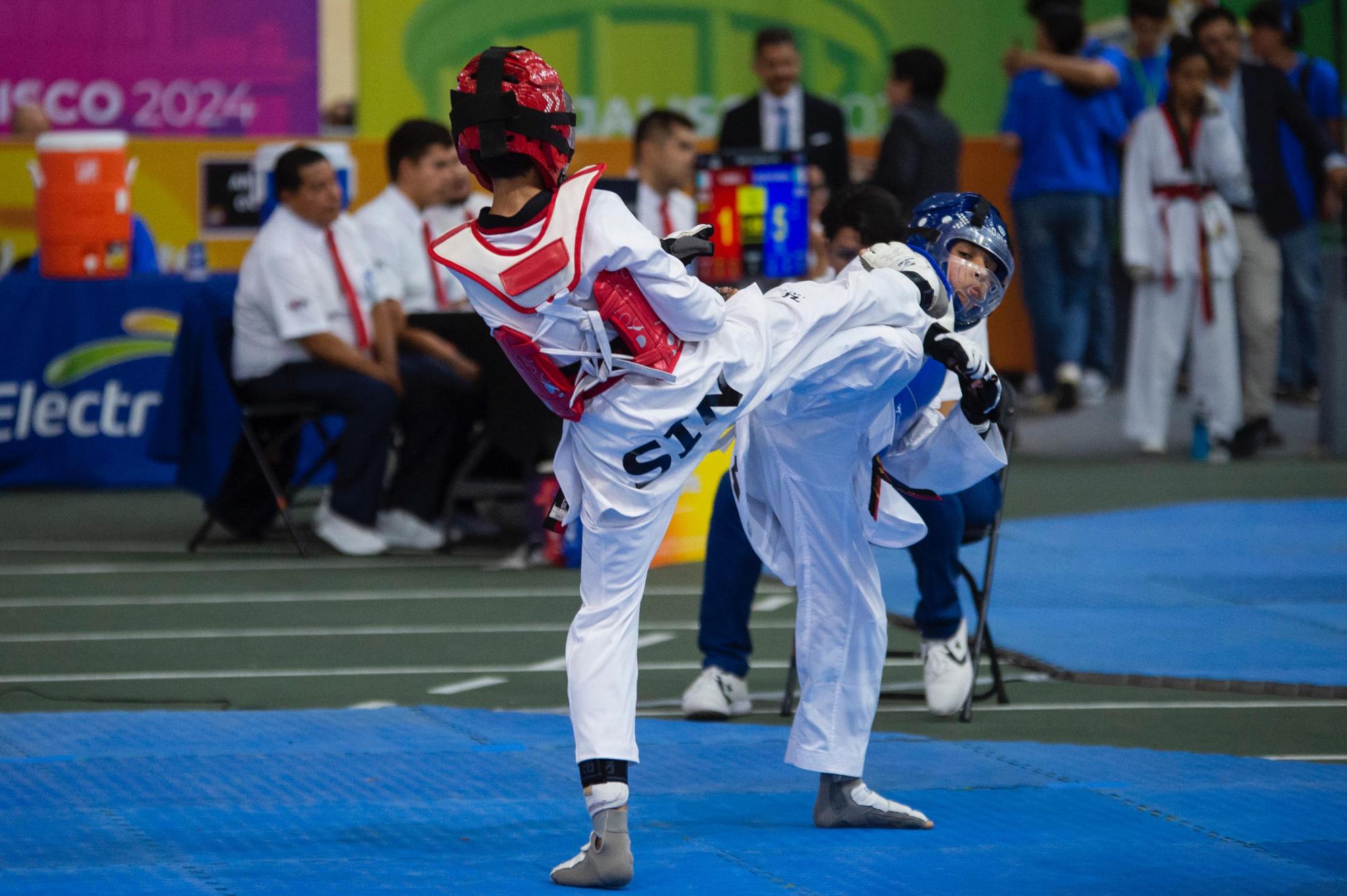 $!Taekwondo y surfing dan 5 medallas a Sinaloa en Nacionales Conade