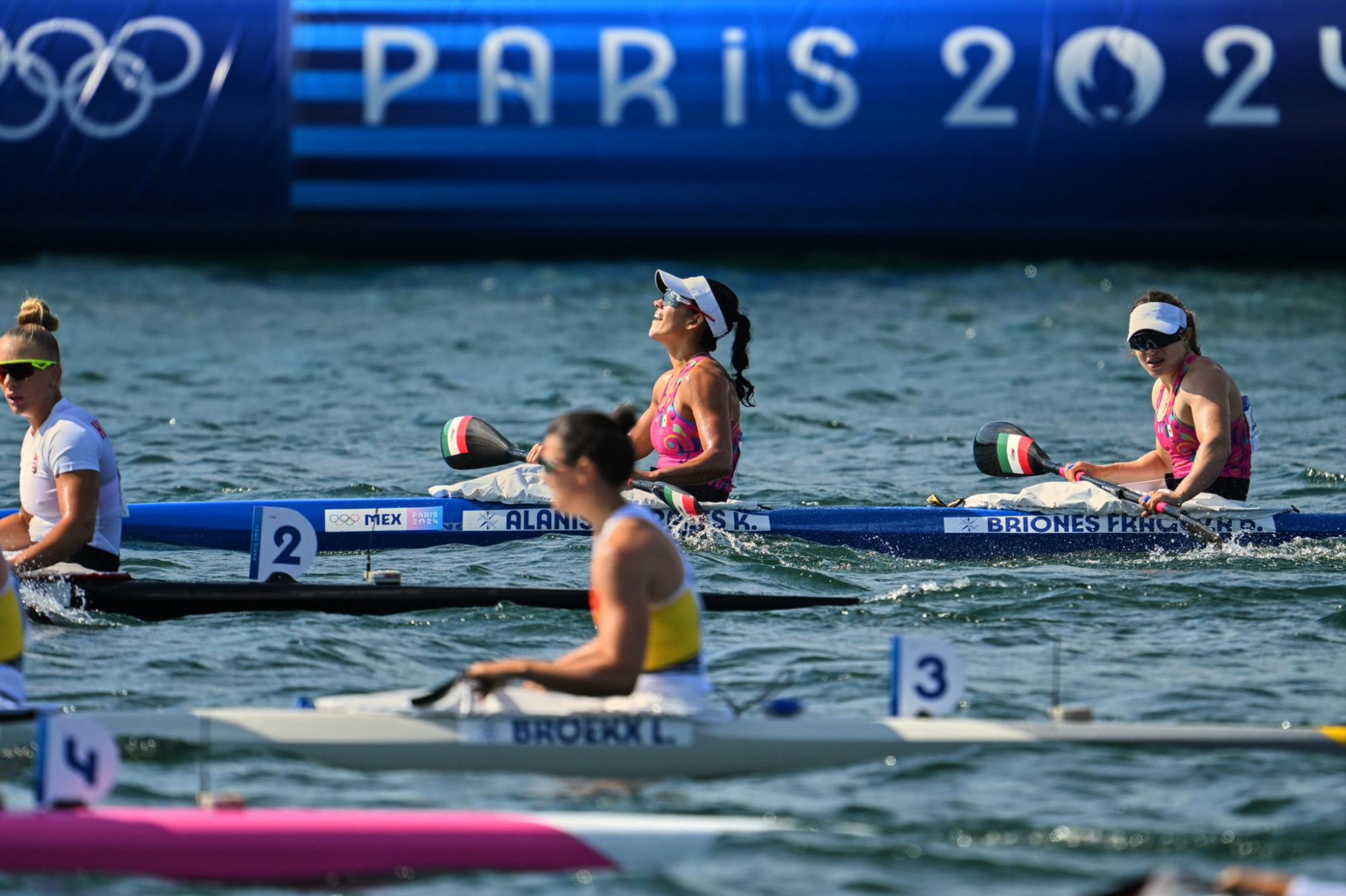 $!Karina Alanís y Beatriz Briones, décimo lugar del canotaje en París 2024