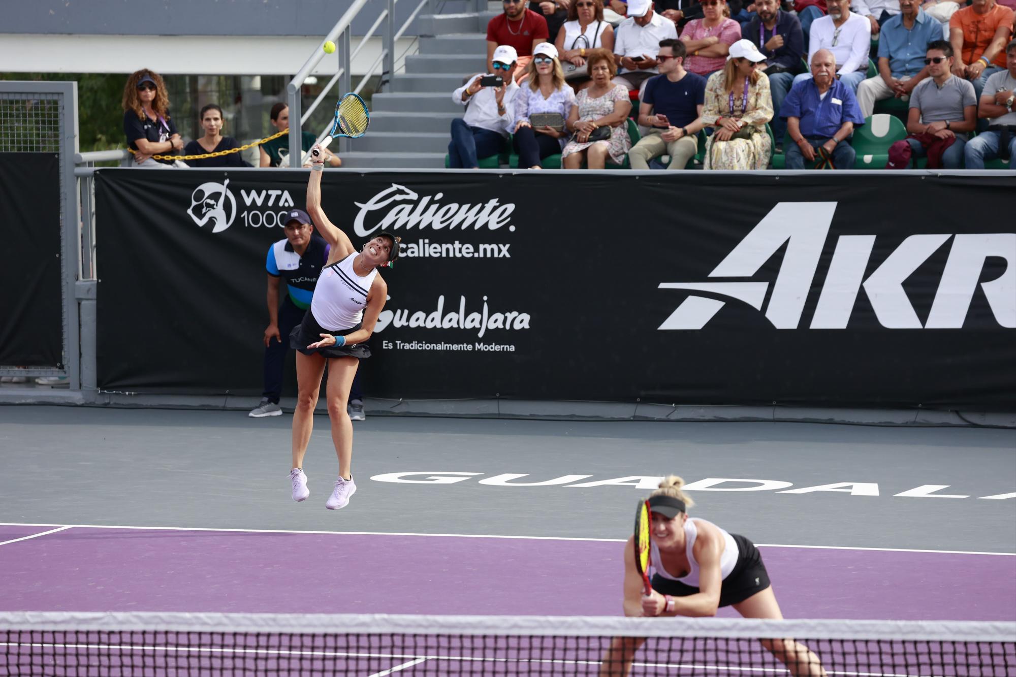 $!Giuliana Olmos y Gabriela Dabrowski avanzan a cuartos del Guadalajara Open