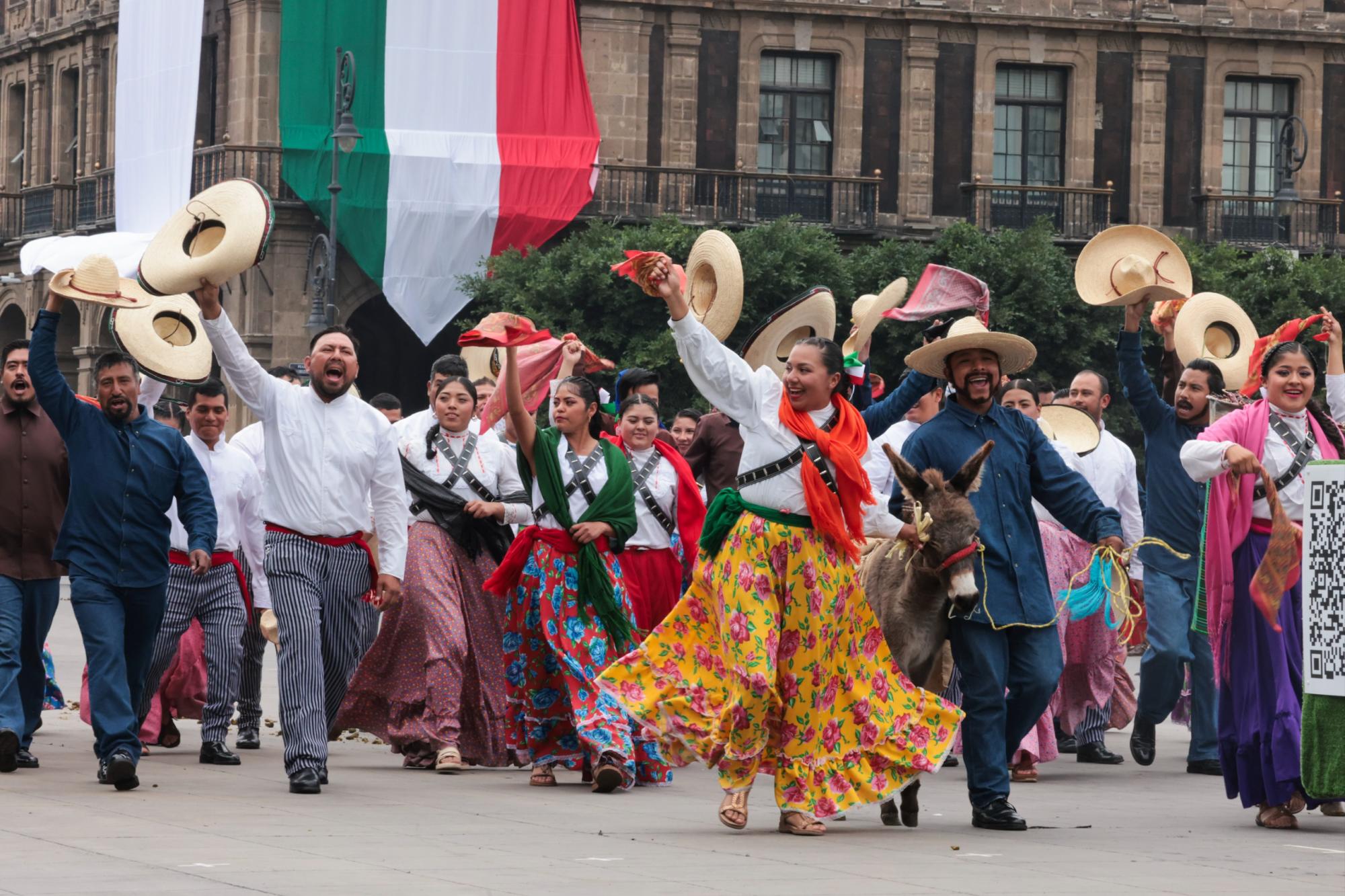 $!Sheinbaum encabeza su primer desfile como Comandanta Suprema de las Fuerzas Armadas