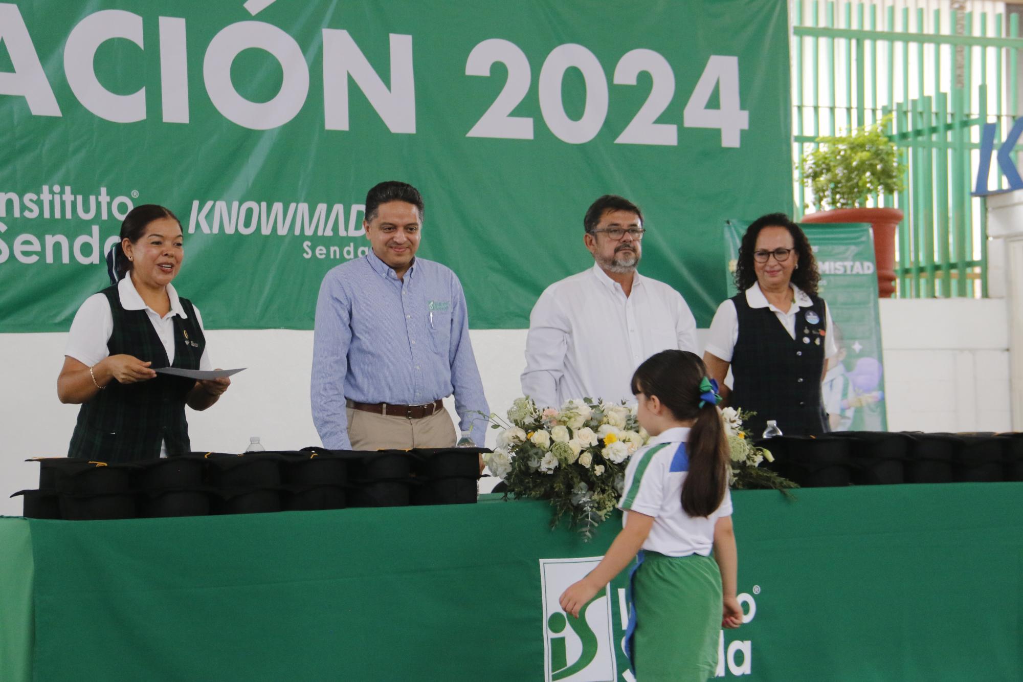 $!La ceremonia de graduación estuvo encabezada por el director general Xavier Maytorena García.