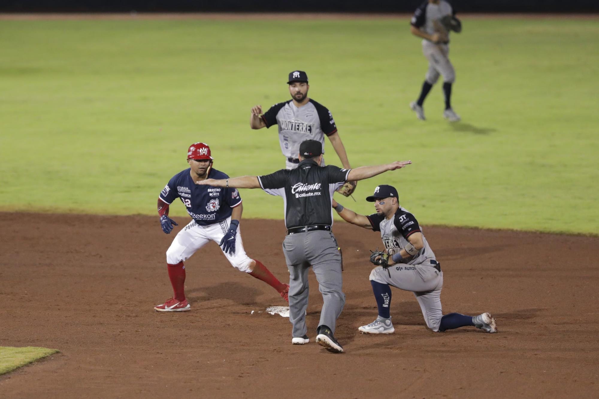 $!Sultanes de Monterrey se lleva la doble cartelera ante Águilas de Mexicali