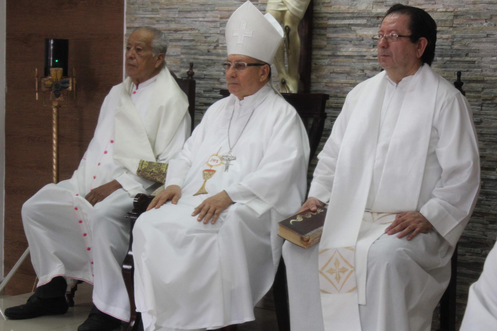 $!Piden unirse en oración por la salud del sacerdote Ezequiel, de Mazatlán