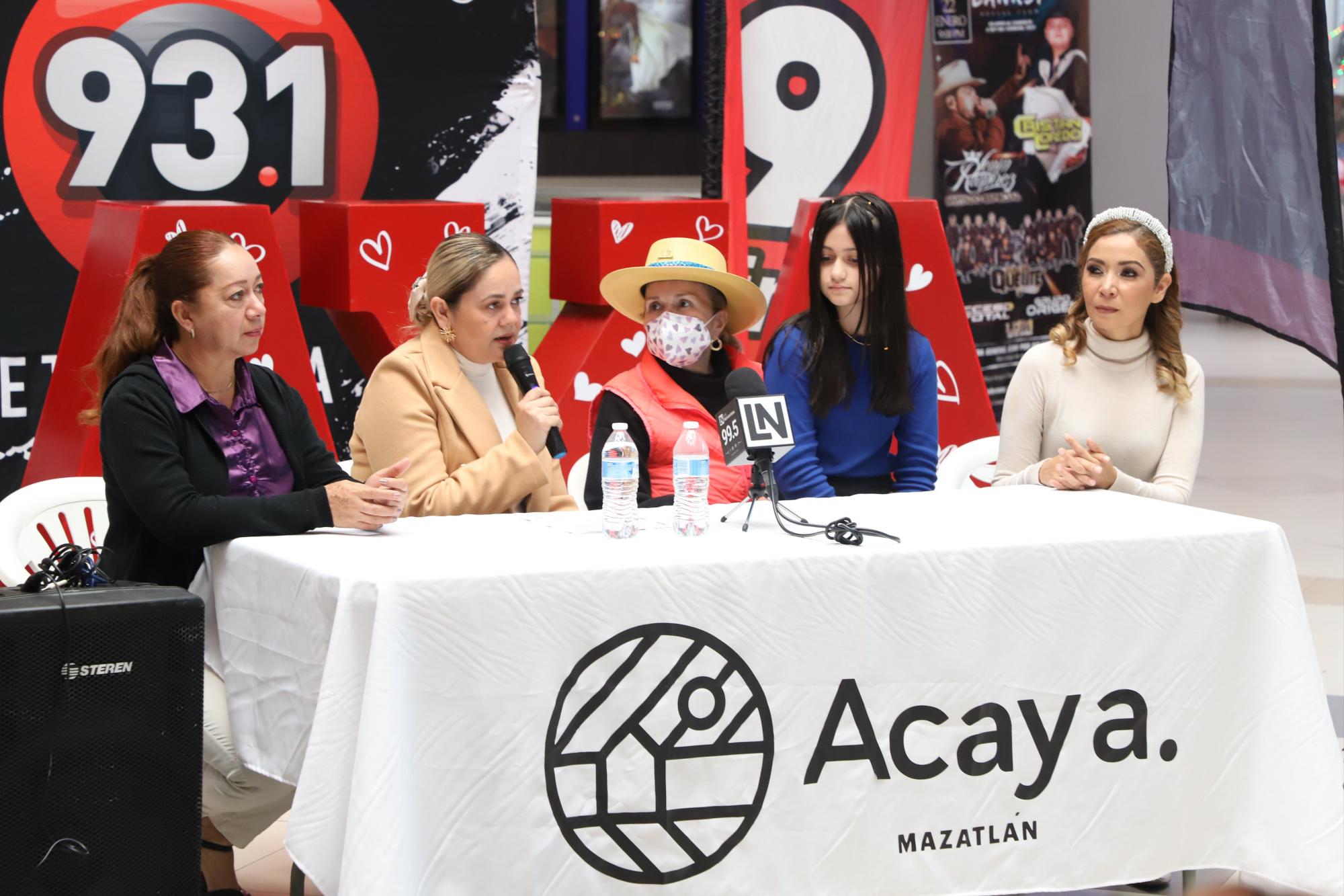 $!Armida Hernández, María Teresa Apodaca, Elizabeth López, Karla Daniela Zataráin y Ninfa Padrón.