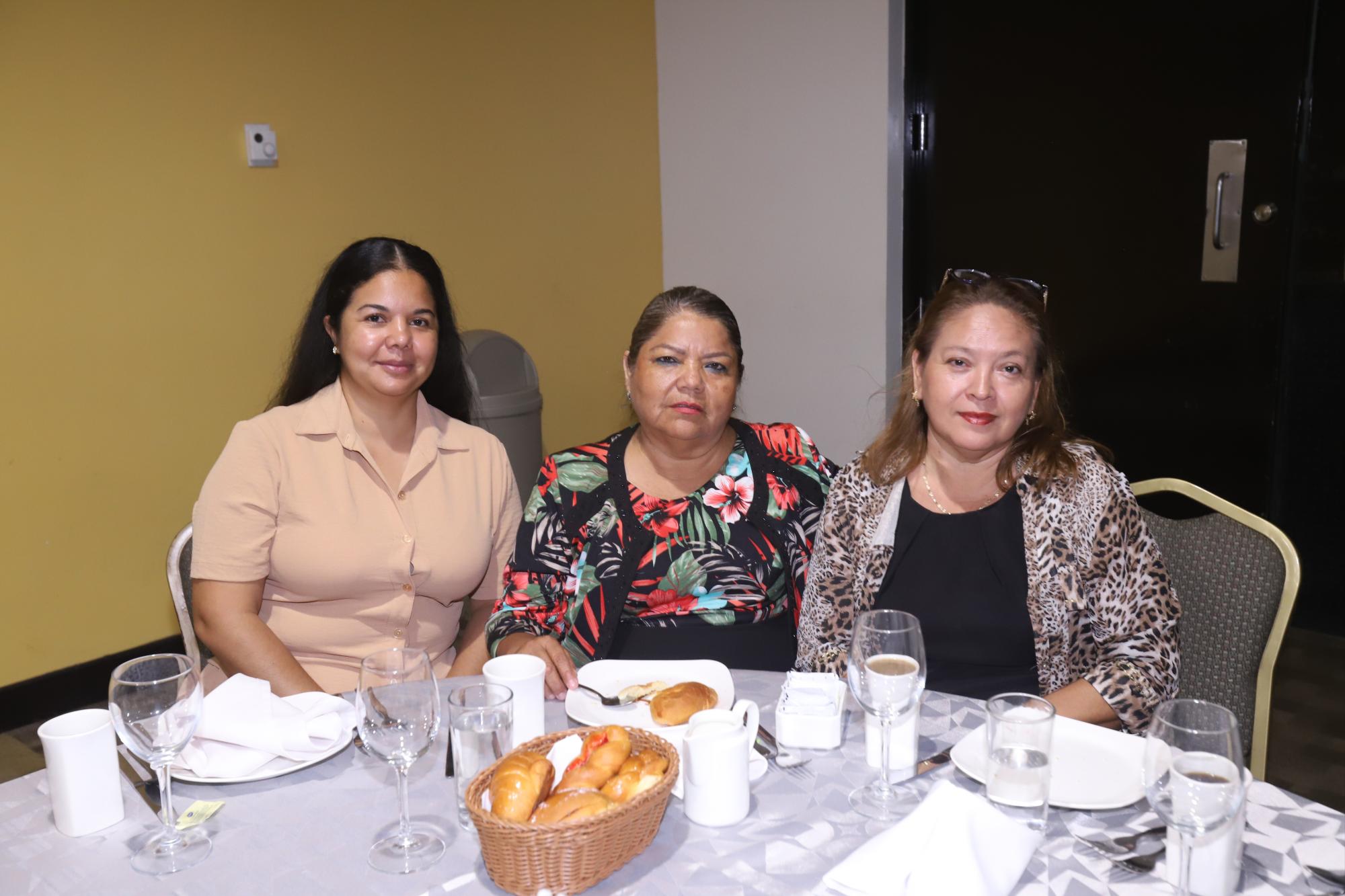 $!Carolina Guerra, Lolita Díaz y Adela Rodríguez.